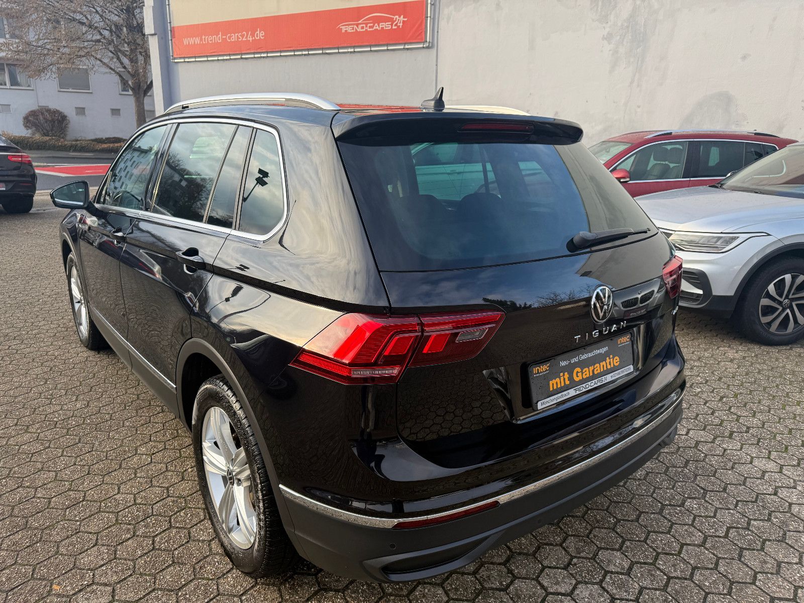 Fahrzeugabbildung Volkswagen Tiguan Life 4Motion*ACC*AHK*NAVI*