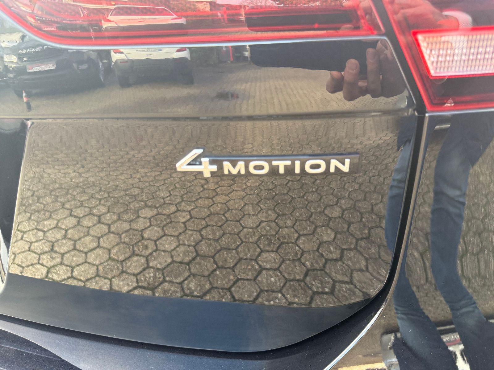 Fahrzeugabbildung Volkswagen Tiguan Life 4Motion*ACC*AHK*NAVI*