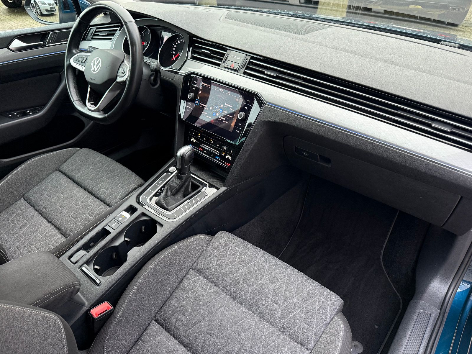 Fahrzeugabbildung Volkswagen Passat Variant Business*ACC*Headup*Harmann Kardo