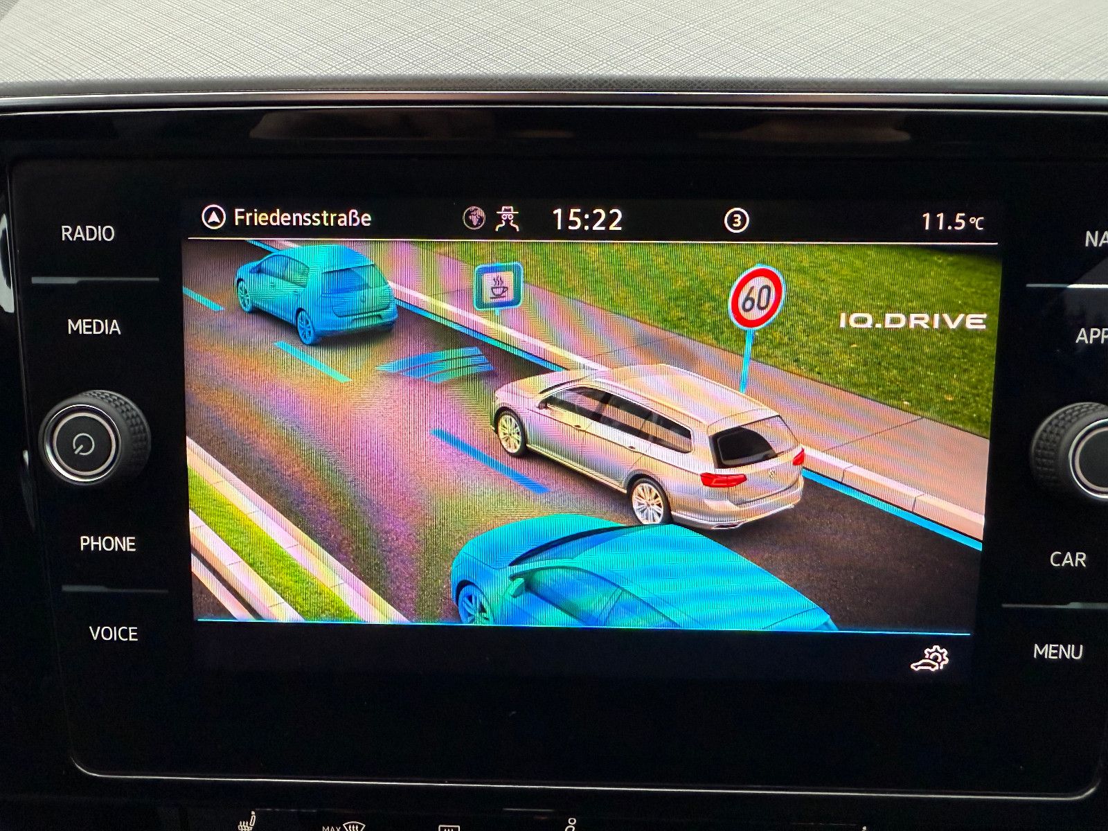 Fahrzeugabbildung Volkswagen Passat Variant Business*ACC*Headup*Harmann Kardo