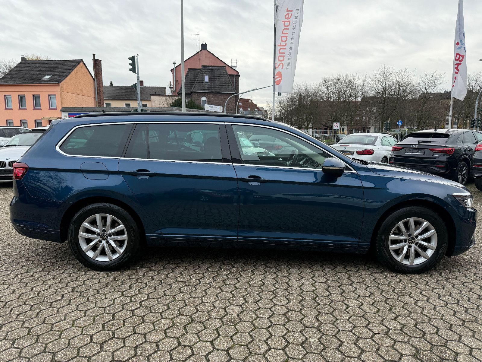 Fahrzeugabbildung Volkswagen Passat Variant Business*ACC*Headup*Harmann Kardo