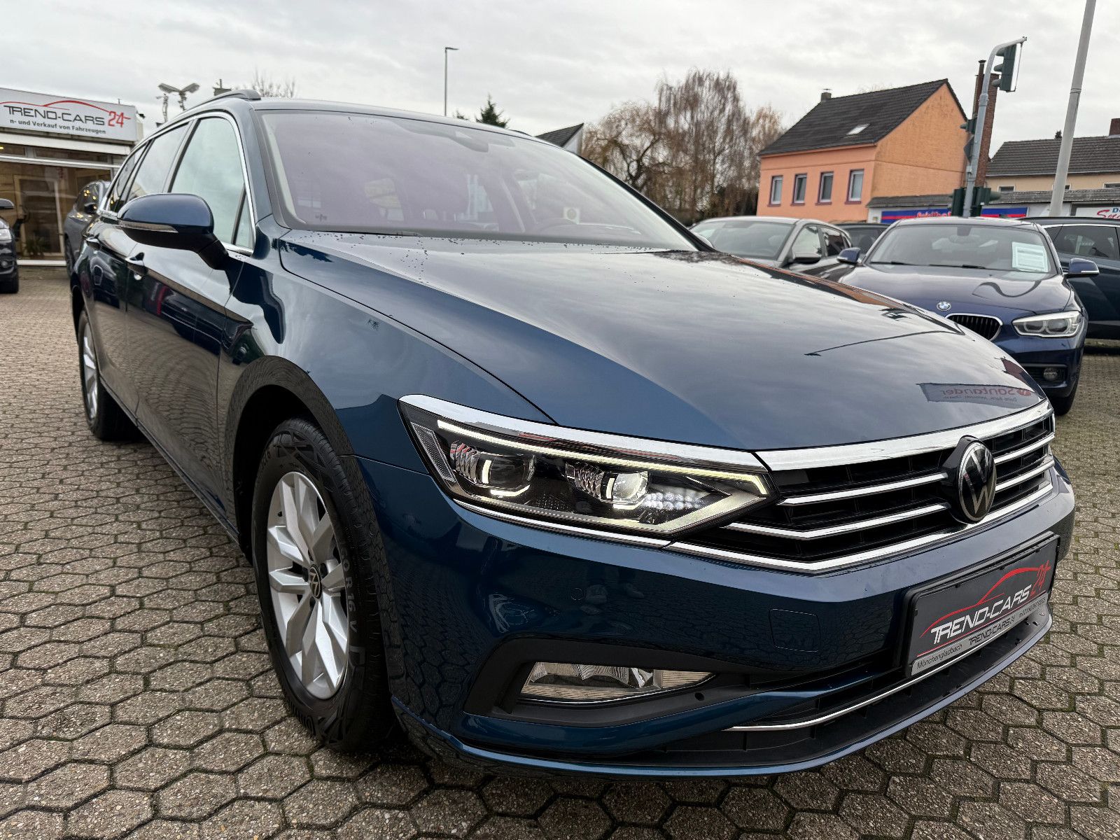 Fahrzeugabbildung Volkswagen Passat Variant Business*ACC*Headup*Harmann Kardo