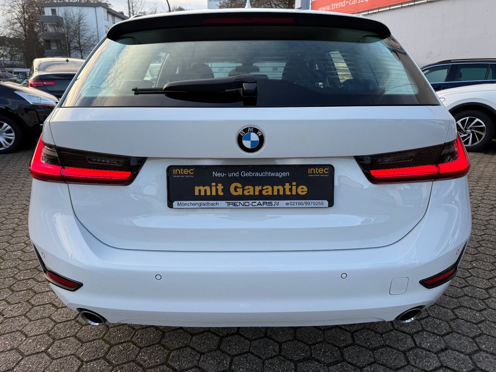 Fahrzeugabbildung BMW 320d Touring *ACC*NAVI*