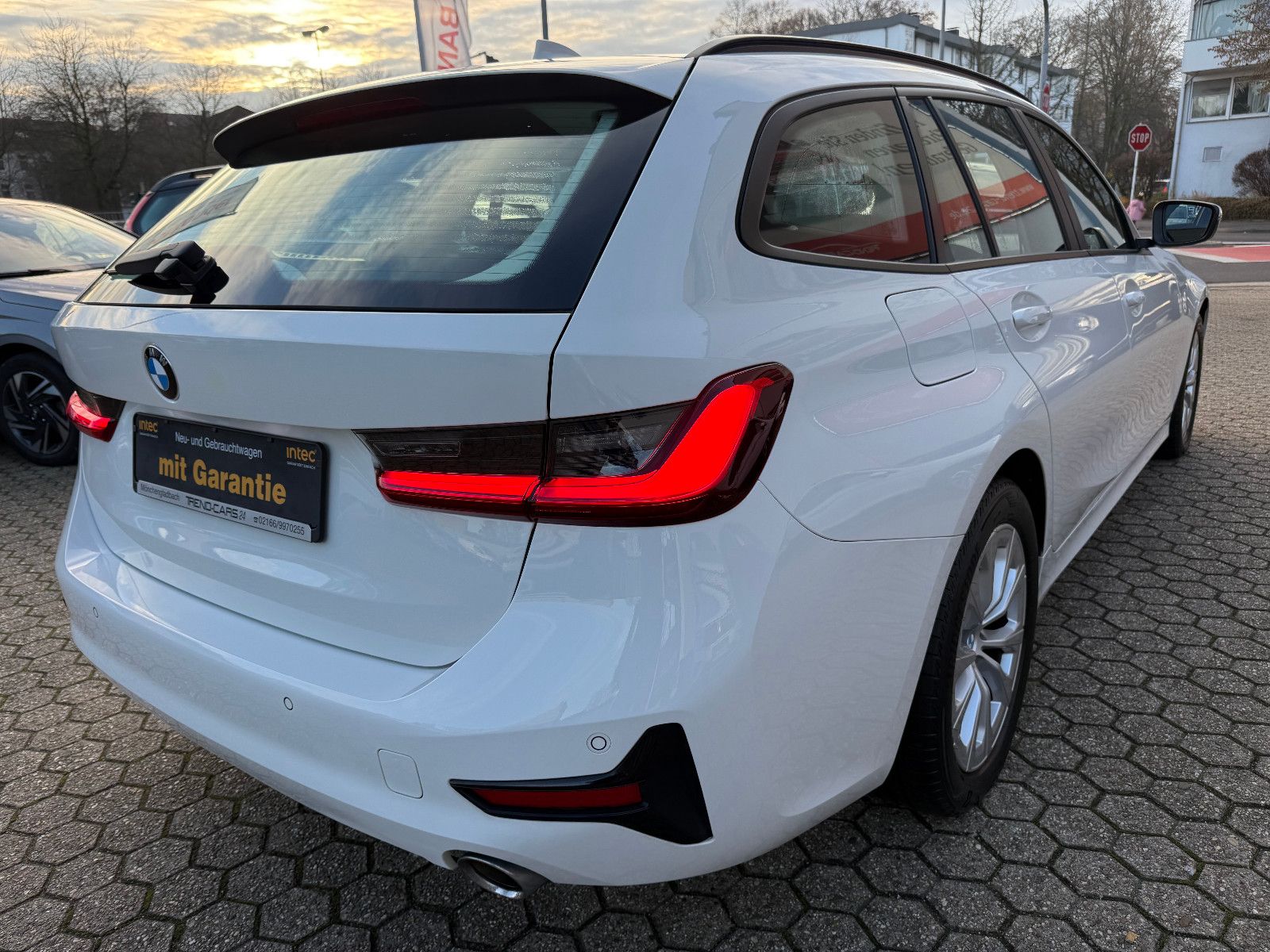 Fahrzeugabbildung BMW 320d Touring *ACC*NAVI*