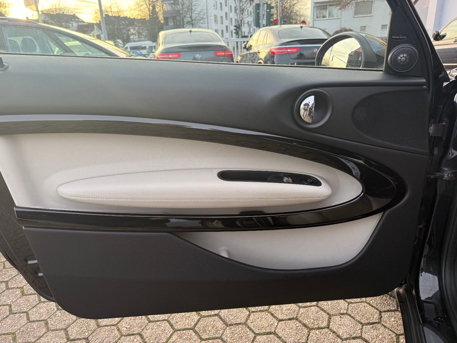 Fahrzeugabbildung MINI COOPER_S Paceman S*Navi*PANO*ALLRAD*Harman-Kardo