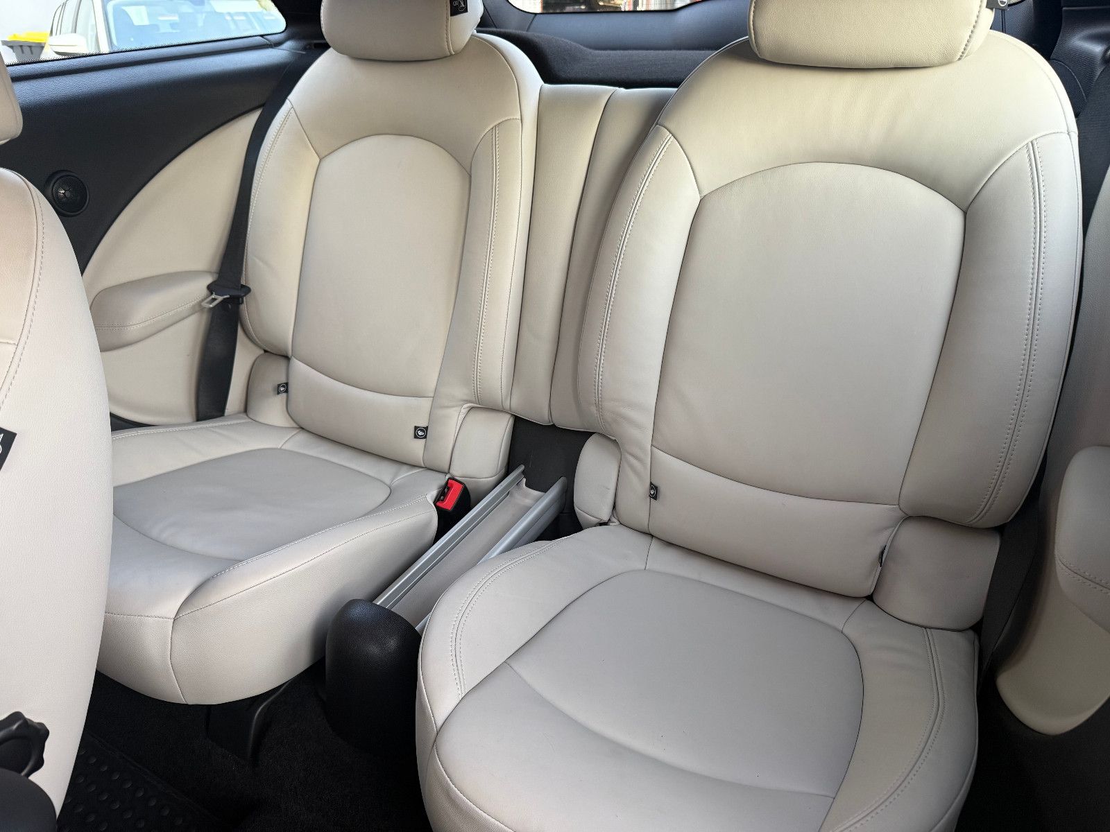 Fahrzeugabbildung MINI COOPER_S Paceman S*Navi*PANO*ALLRAD*Harman-Kardo