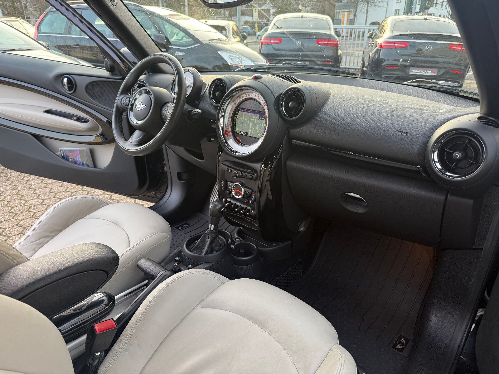 Fahrzeugabbildung MINI COOPER_S Paceman S*Navi*PANO*ALLRAD*Harman-Kardo