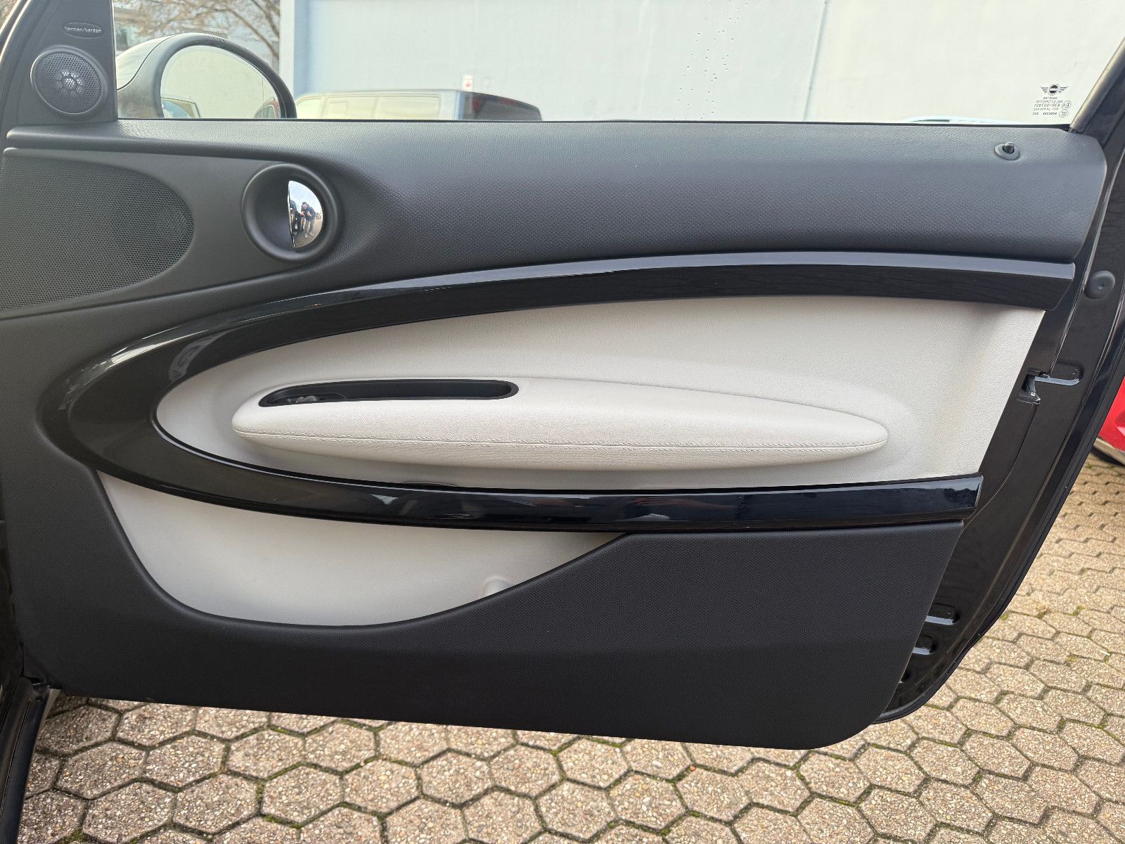 Fahrzeugabbildung MINI COOPER_S Paceman S*Navi*PANO*ALLRAD*Harman-Kardo