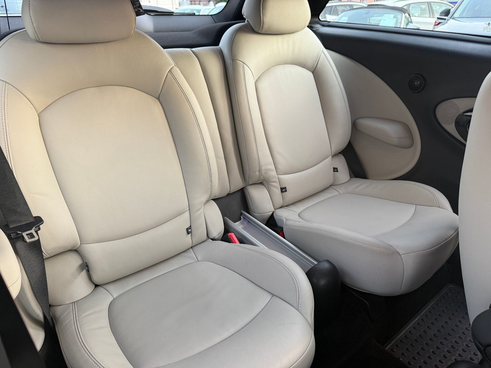 Fahrzeugabbildung MINI COOPER_S Paceman S*Navi*PANO*ALLRAD*Harman-Kardo