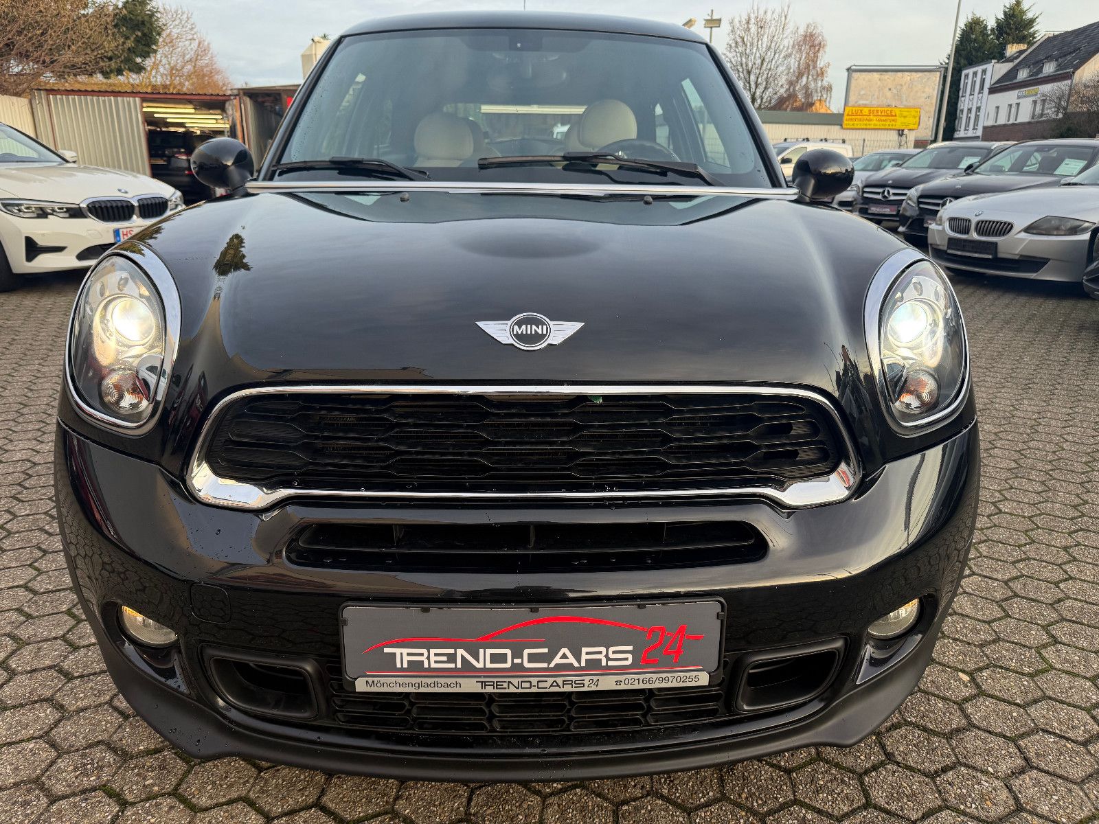 Fahrzeugabbildung MINI COOPER_S Paceman S*Navi*PANO*ALLRAD*Harman-Kardo