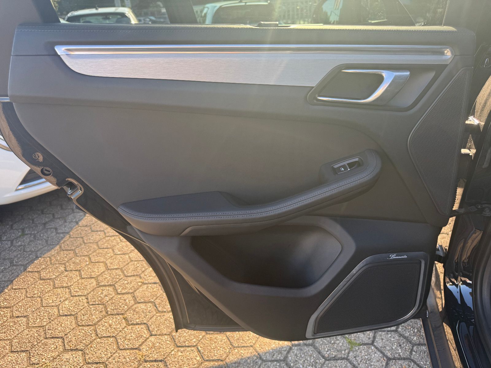 Fahrzeugabbildung Porsche Macan Turbo*ACC*CAM*AHK*PANO