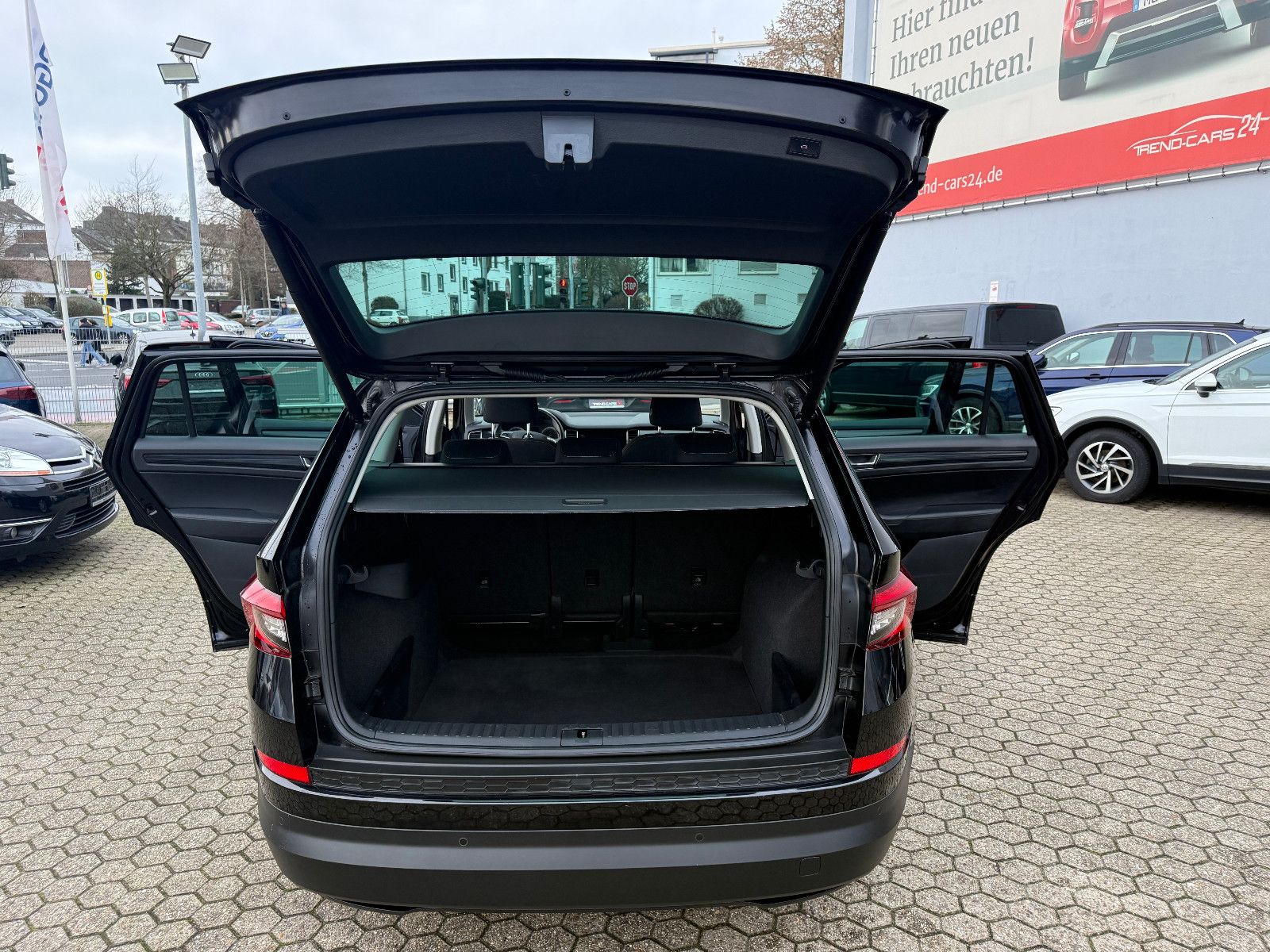 Fahrzeugabbildung SKODA Kodiaq Style*ACC*SH*Navi*