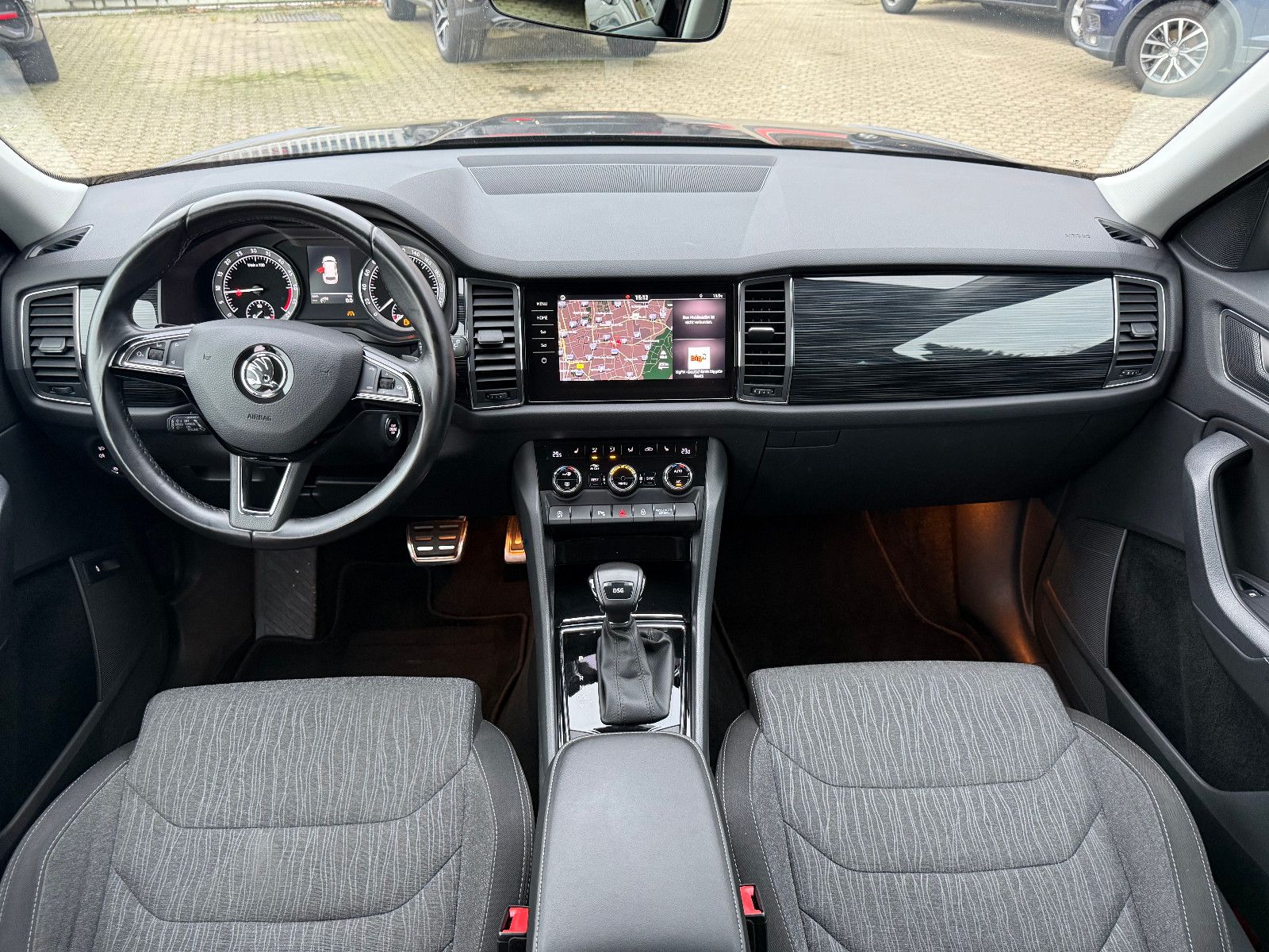 Fahrzeugabbildung SKODA Kodiaq Style*ACC*SH*Navi*