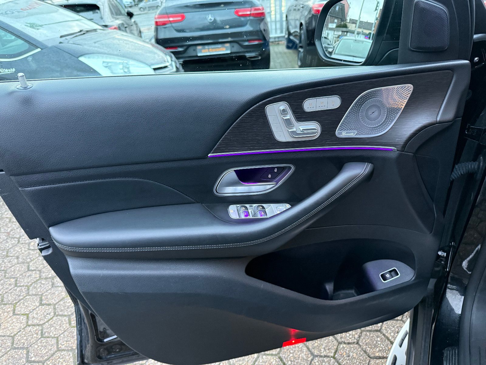 Fahrzeugabbildung Mercedes-Benz GLE 350de 4Matic*AMG*ACC*Burmester*Pano*Kinetik*