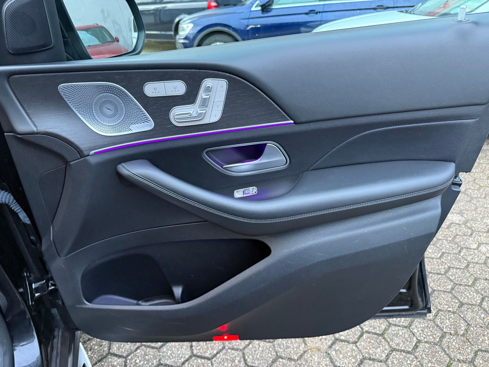 Fahrzeugabbildung Mercedes-Benz GLE 350de 4Matic*AMG*ACC*Burmester*Pano*Kinetik*