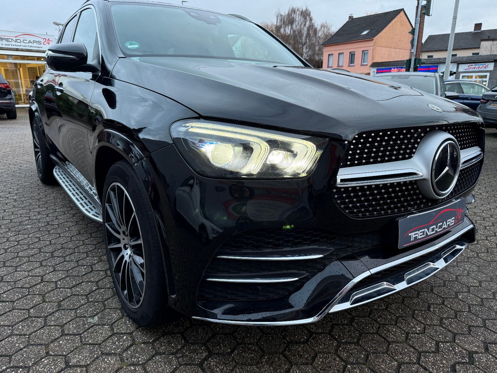 Fahrzeugabbildung Mercedes-Benz GLE 350de 4Matic*AMG*ACC*Burmester*Pano*Kinetik*