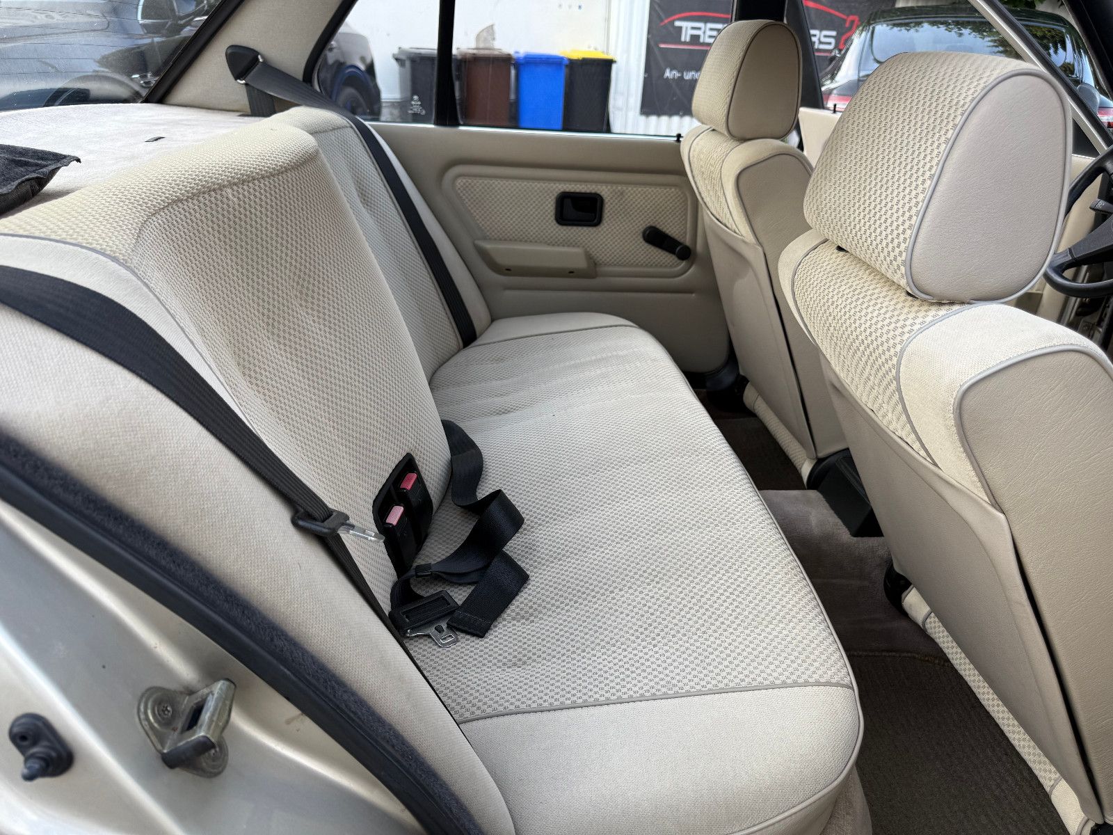 Fahrzeugabbildung BMW E30 320I wenig KM* Rostfrei*Sehr Gepflegt*