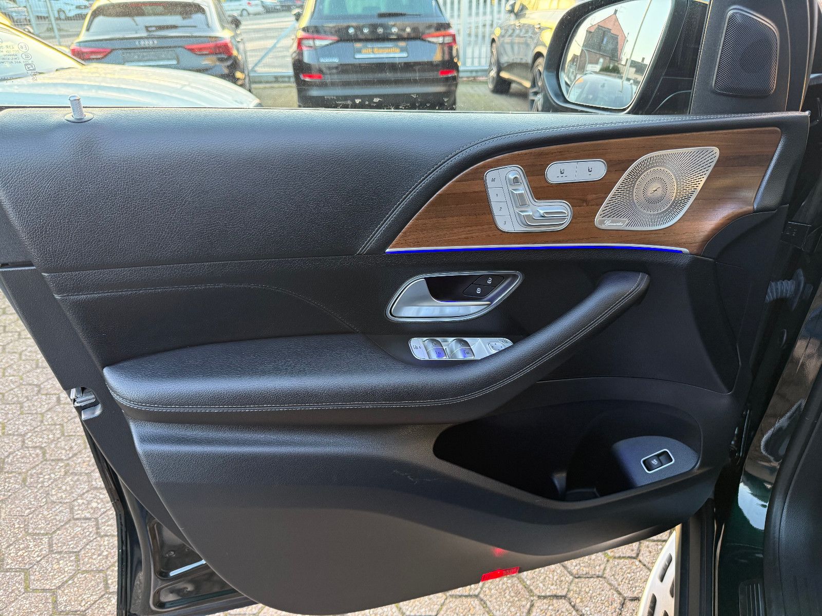 Fahrzeugabbildung Mercedes-Benz GLE 350de 4Matic*AMG*ACC*PANO*Burmester*AHK*