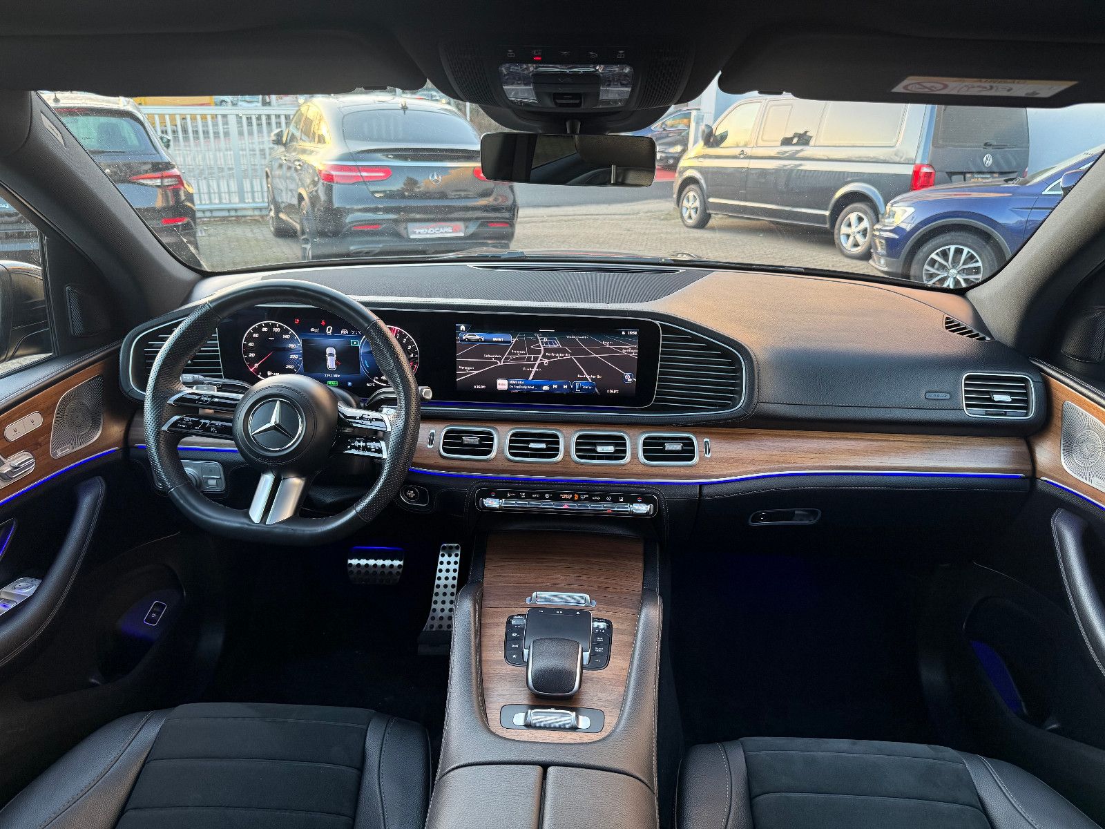 Fahrzeugabbildung Mercedes-Benz GLE 350de 4Matic*AMG*ACC*PANO*Burmester*AHK*
