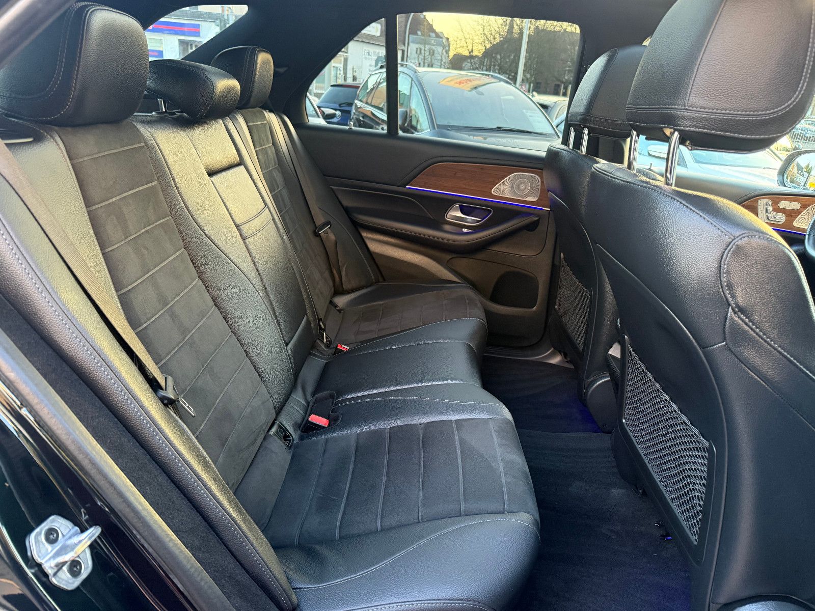 Fahrzeugabbildung Mercedes-Benz GLE 350de 4Matic*AMG*ACC*PANO*Burmester*AHK*