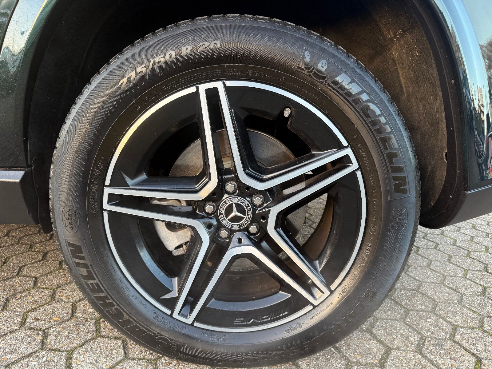 Fahrzeugabbildung Mercedes-Benz GLE 350de 4Matic*AMG*ACC*PANO*Burmester*AHK*