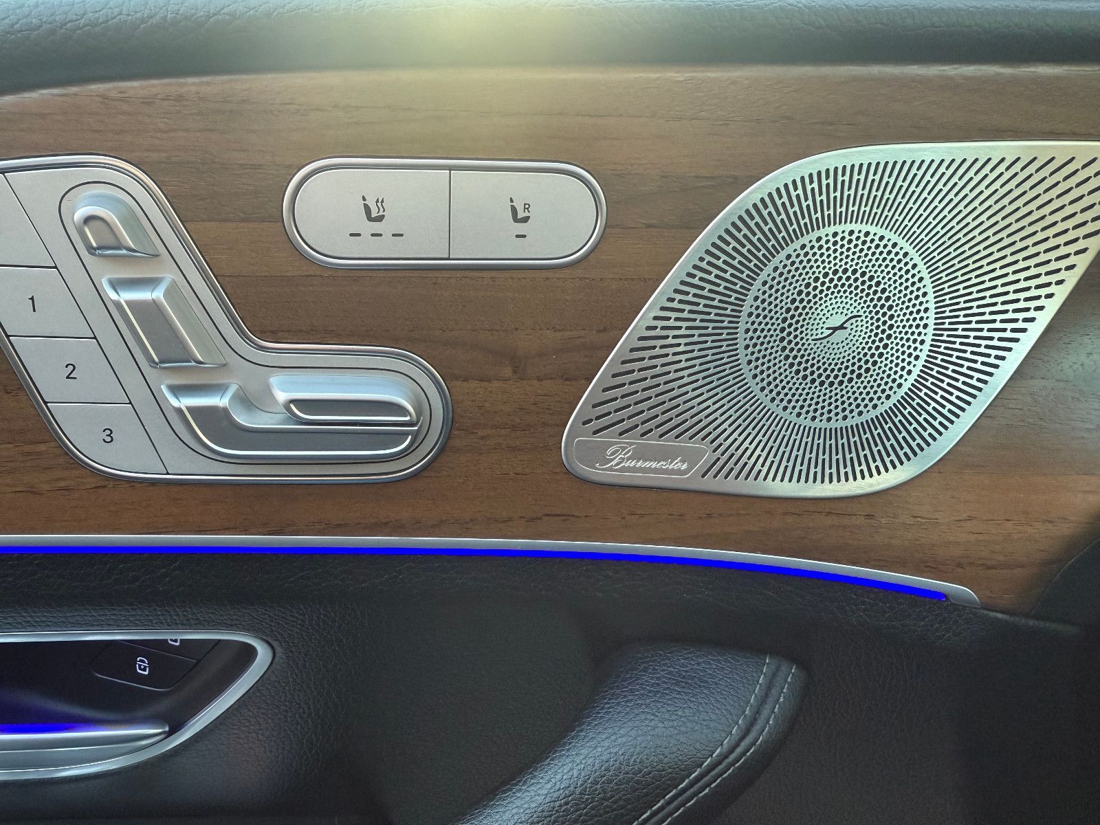 Fahrzeugabbildung Mercedes-Benz GLE 350de 4Matic*AMG*ACC*PANO*Burmester*AHK*