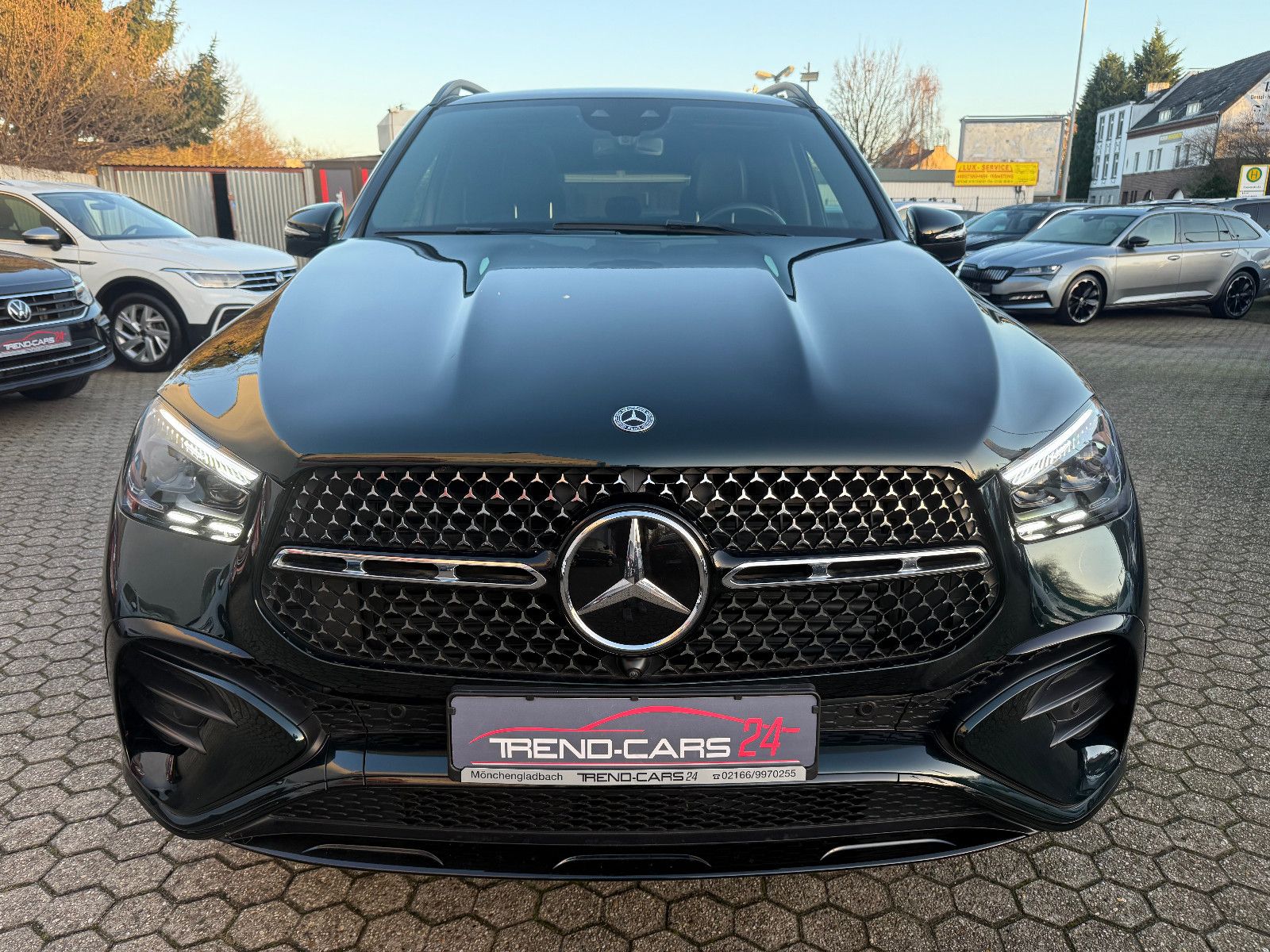 Fahrzeugabbildung Mercedes-Benz GLE 350de 4Matic*AMG*ACC*PANO*Burmester*AHK*