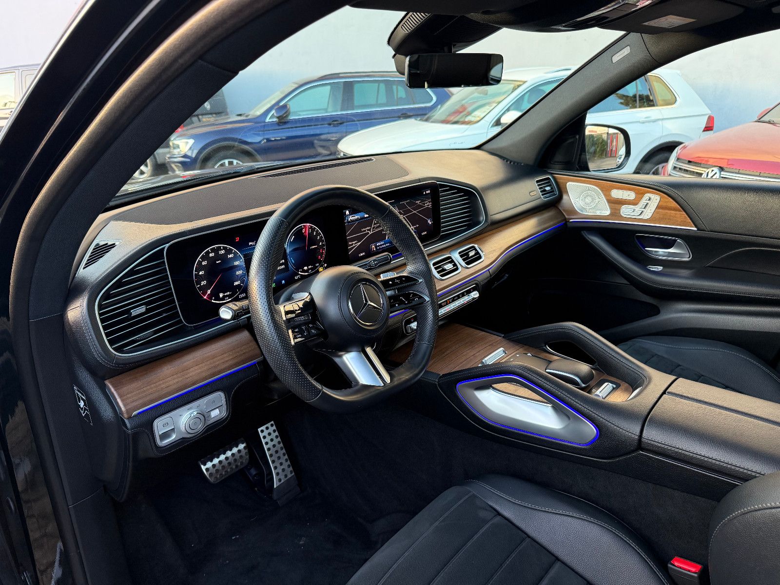 Fahrzeugabbildung Mercedes-Benz GLE 350de 4Matic*AMG*ACC*PANO*Burmester*AHK*