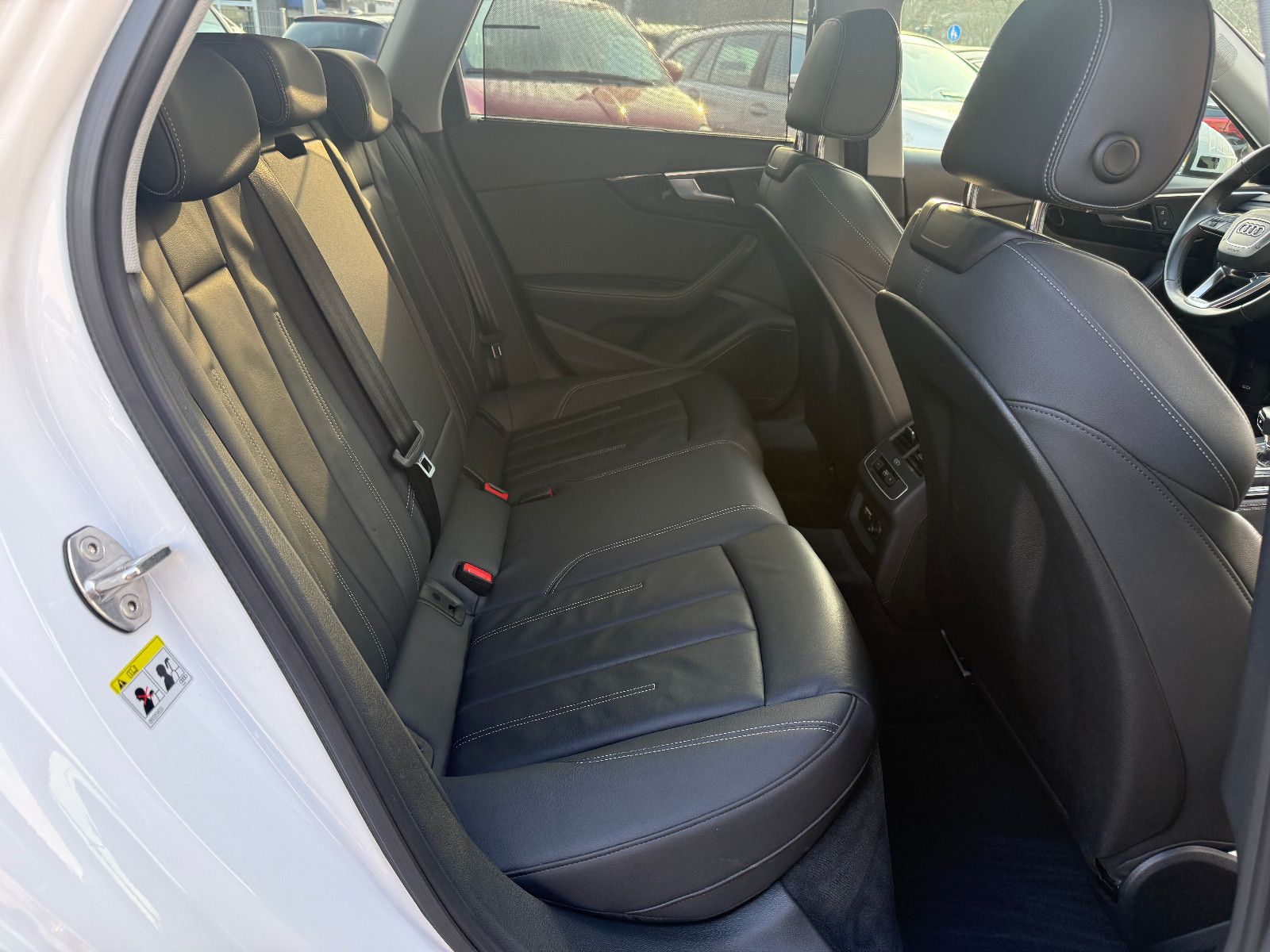 Fahrzeugabbildung Audi A4 Avant40TDI S line*ACC*BANG&OLUFSEN*PANO*Matri