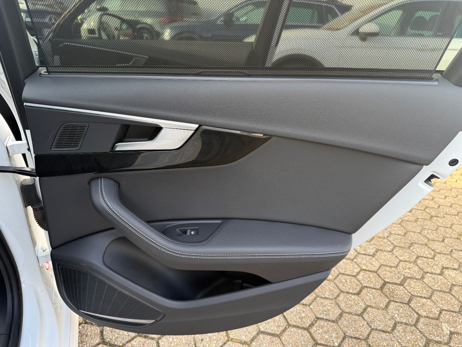 Fahrzeugabbildung Audi A4 Avant40TDI S line*ACC*BANG&OLUFSEN*PANO*Matri