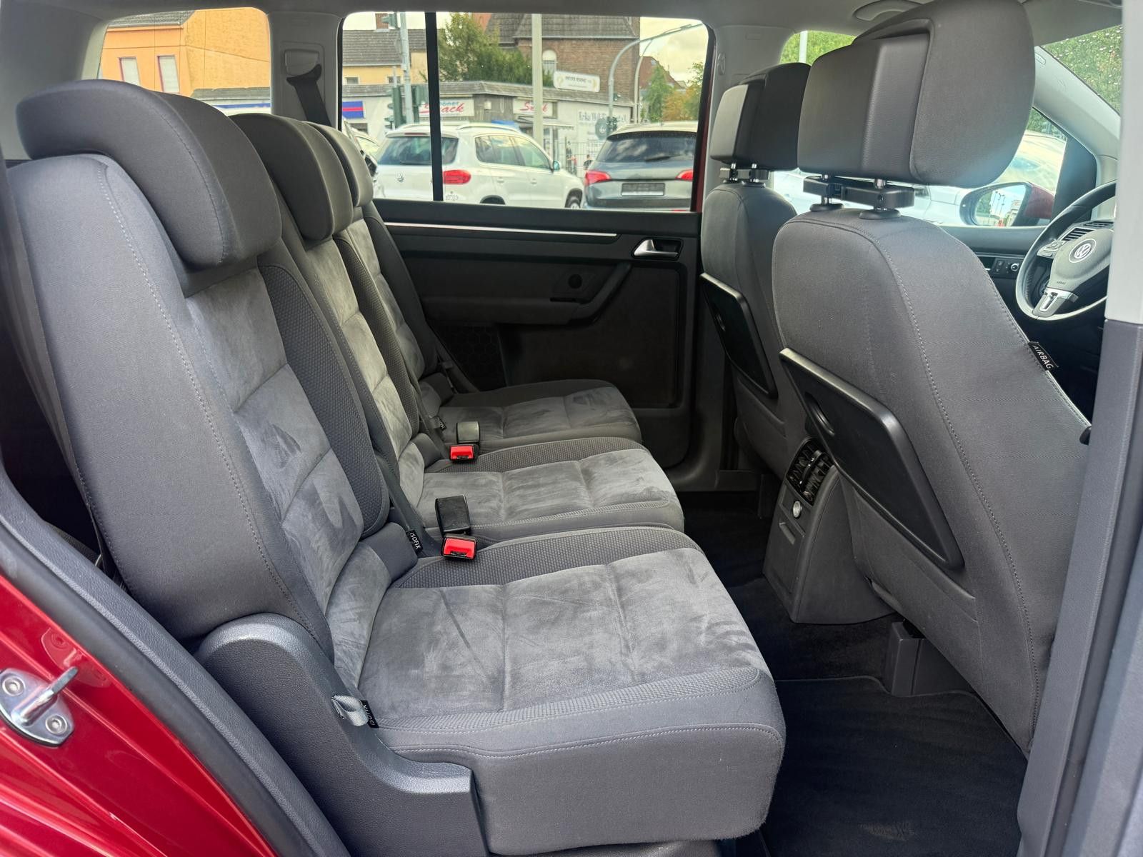 Fahrzeugabbildung Volkswagen Touran Highline*Klima*AHK*SH*