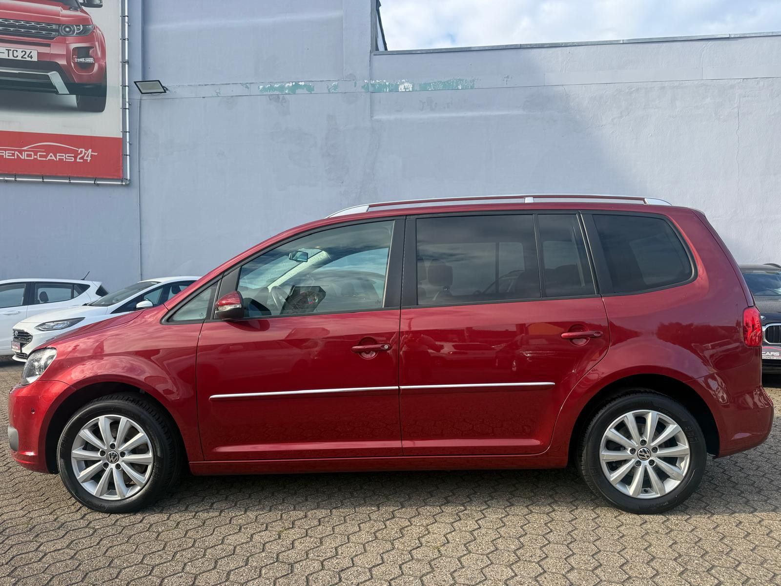 Fahrzeugabbildung Volkswagen Touran Highline*Klima*AHK*SH*