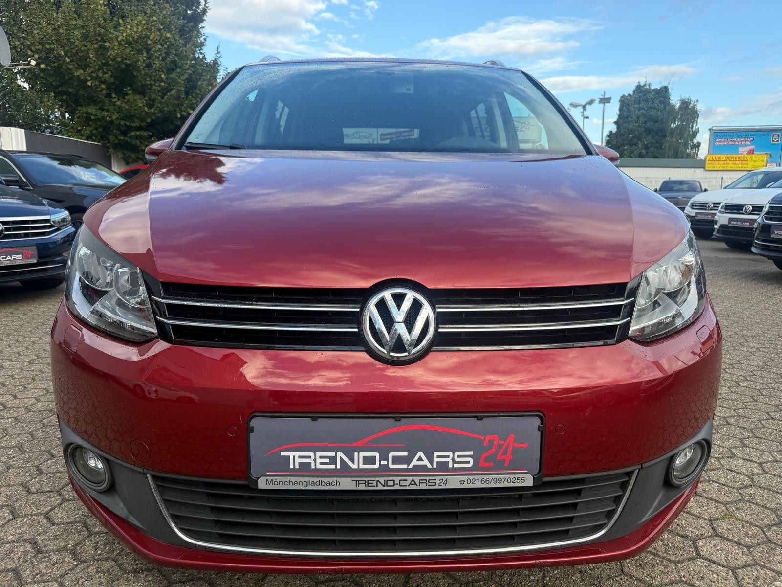Fahrzeugabbildung Volkswagen Touran Highline*Klima*AHK*SH*