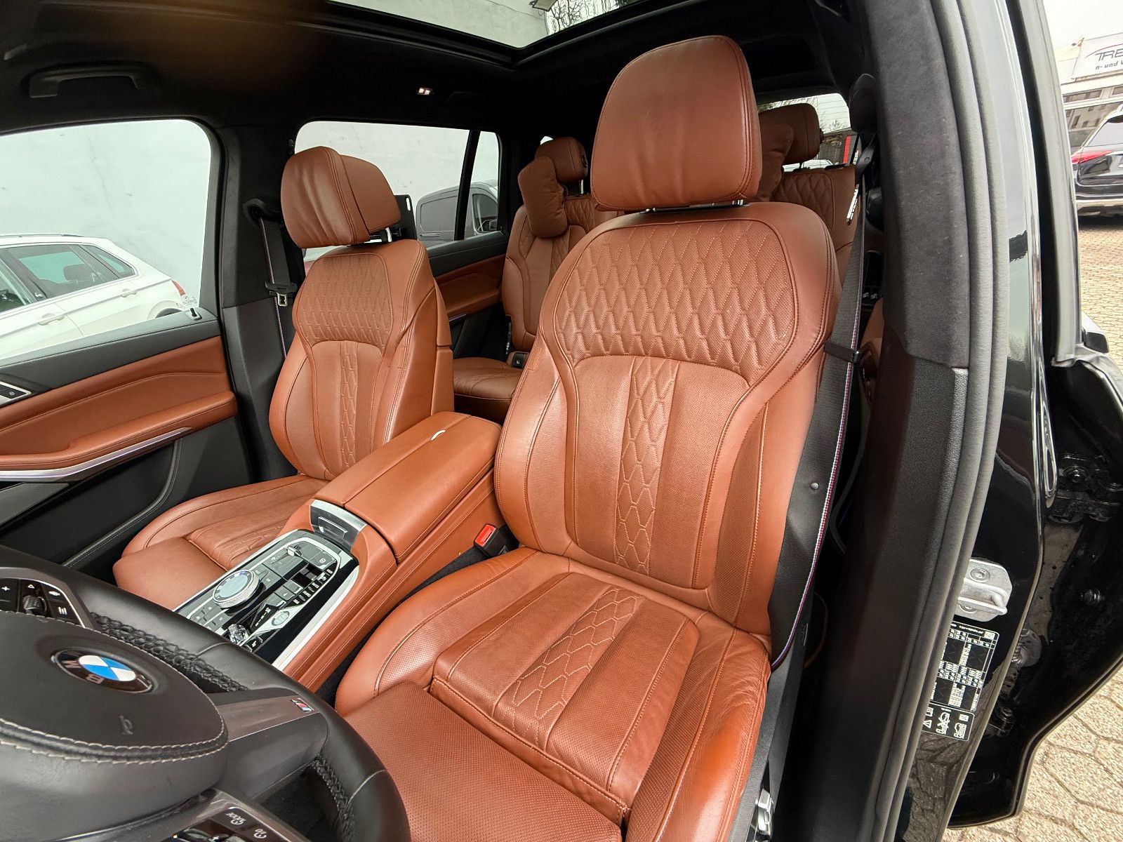 Fahrzeugabbildung BMW X7 xDrive 40 d M Sport*ACC*PANO*AHK*