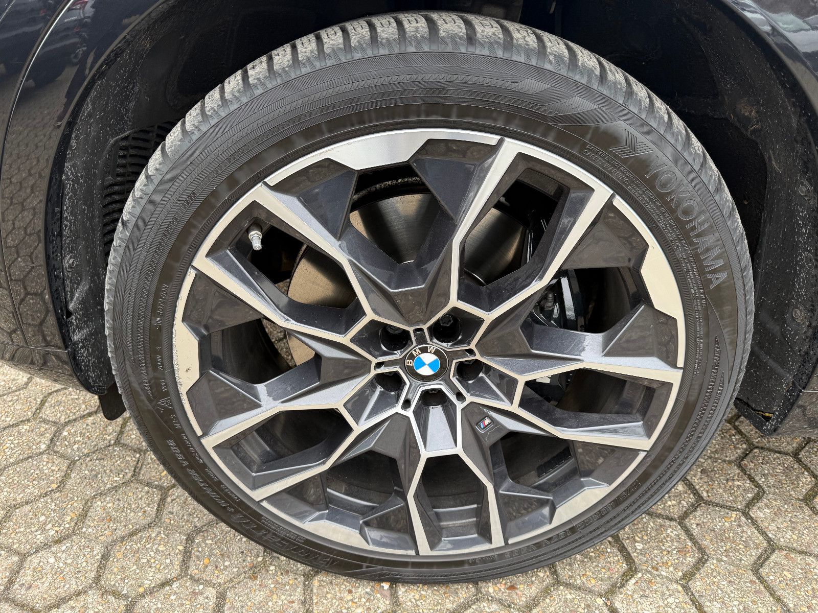 Fahrzeugabbildung BMW X7 xDrive 40 d M Sport*ACC*PANO*AHK*