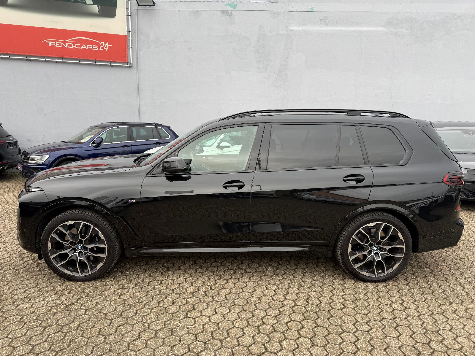 Fahrzeugabbildung BMW X7 xDrive 40 d M Sport*ACC*PANO*AHK*