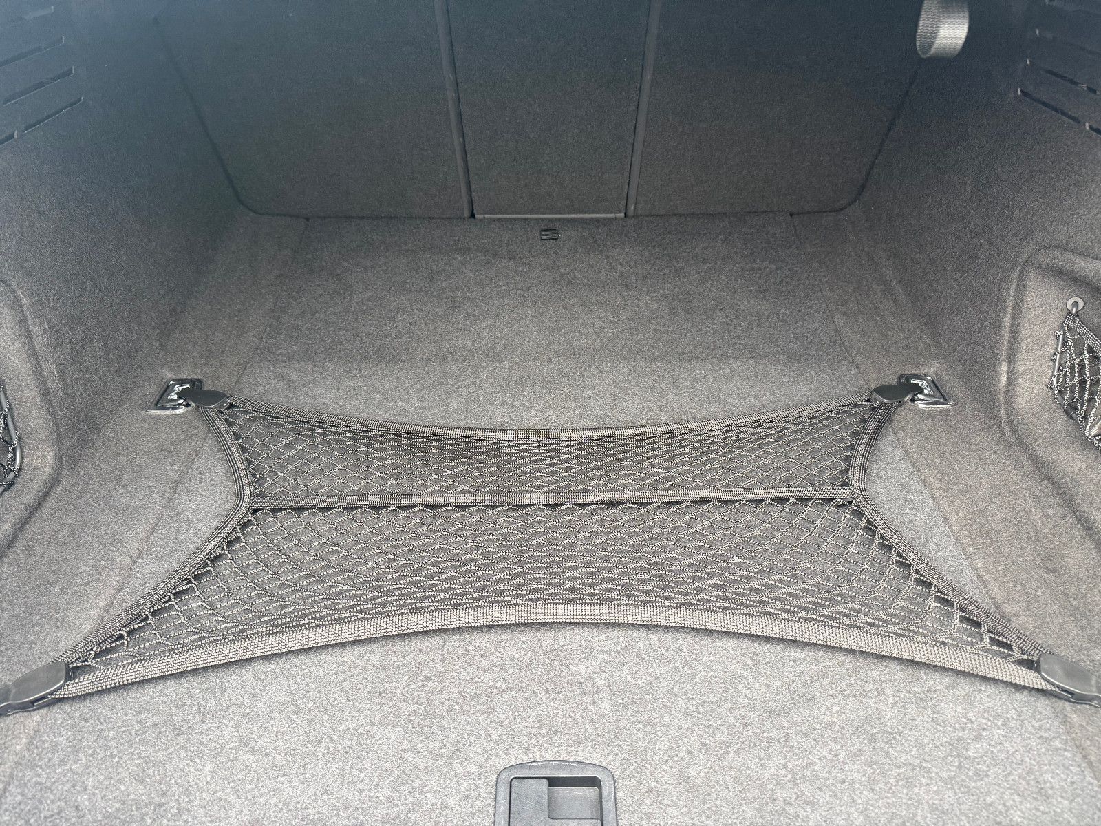 Fahrzeugabbildung Audi A4 Lim. 30 TDI advanced*S-Line*AHK*Tempomat*