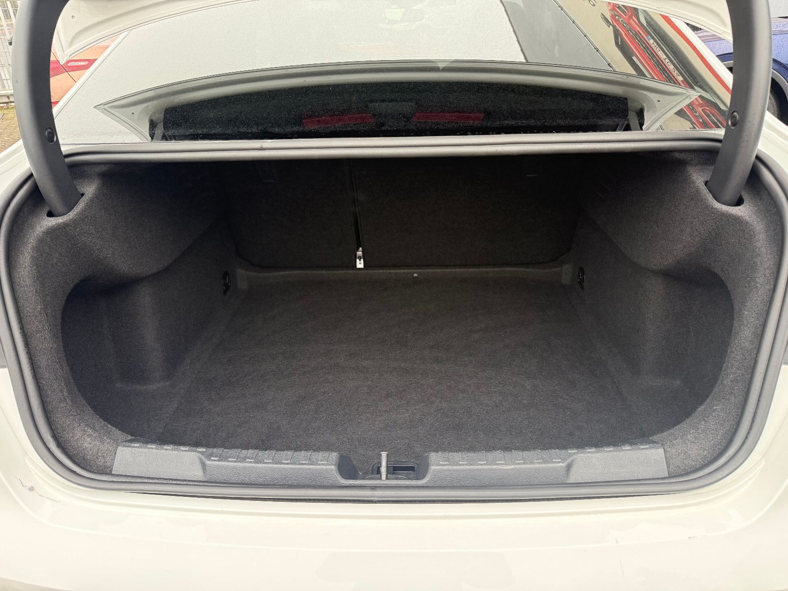 Fahrzeugabbildung Audi A3 Limousine 35 TFSI S-line* Matrix LED* ACC*