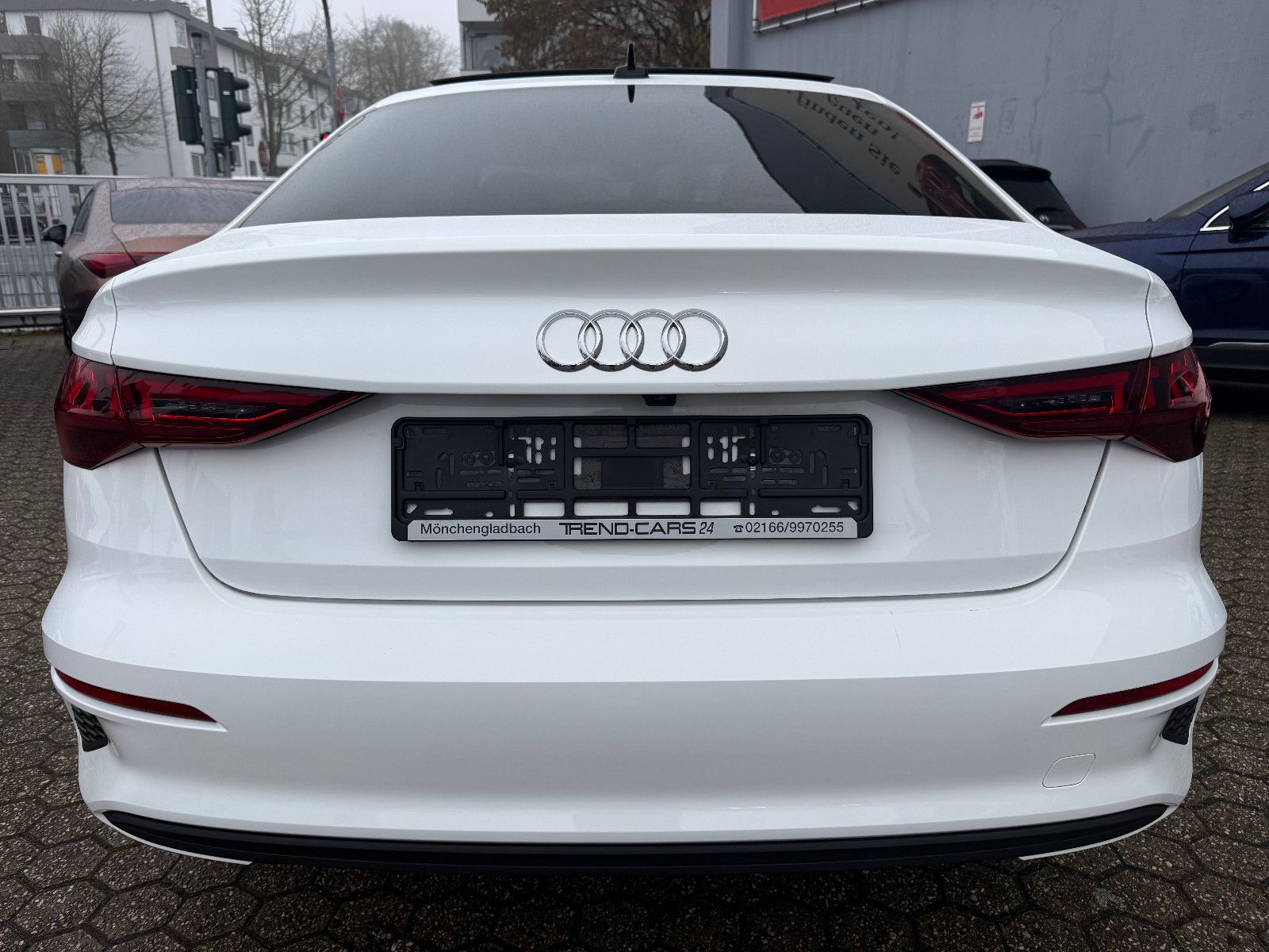 Fahrzeugabbildung Audi A3 Limousine 35 TFSI S-line* Matrix LED* ACC*