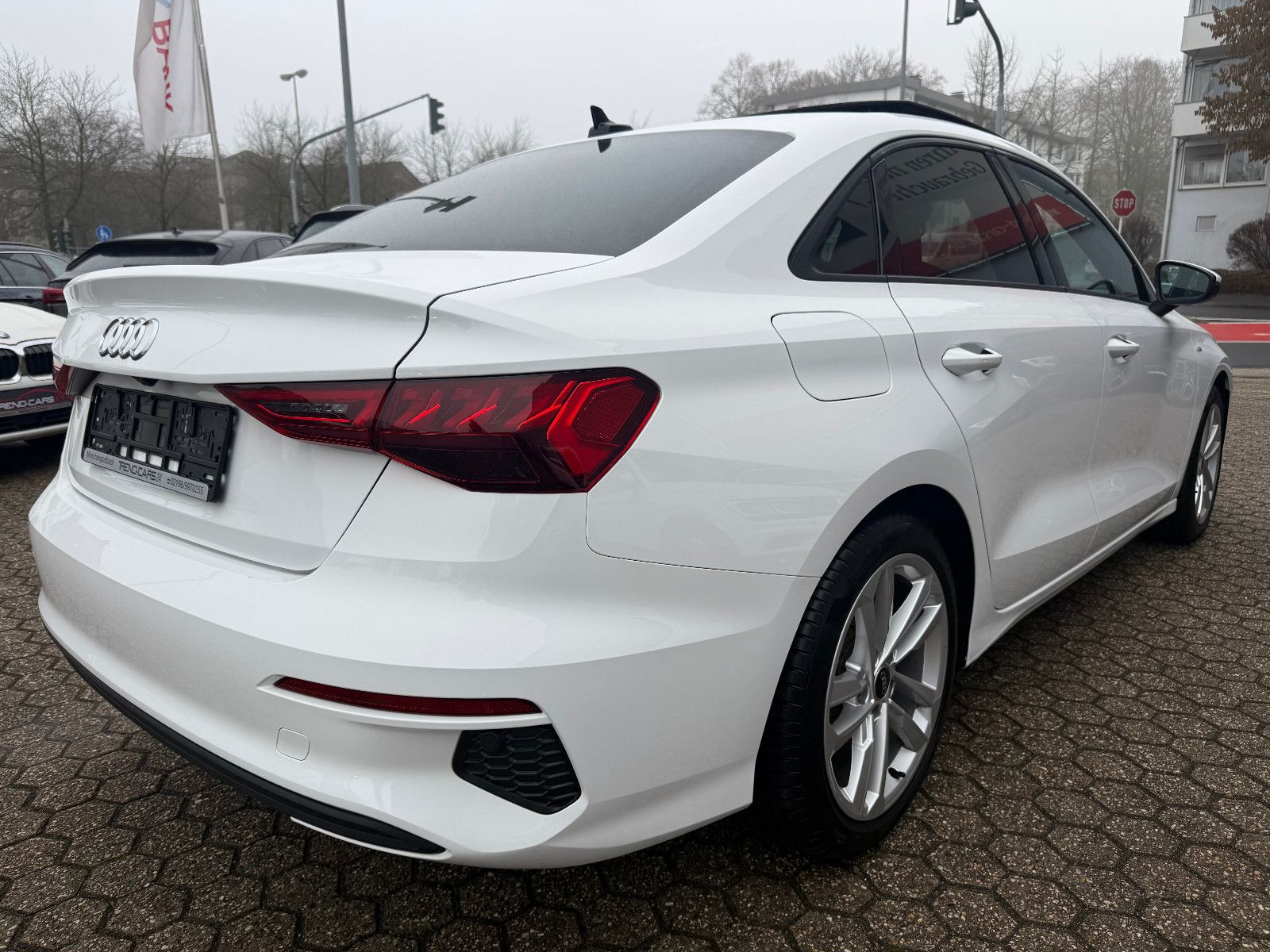 Fahrzeugabbildung Audi A3 Limousine 35 TFSI S-line* Matrix LED* ACC*