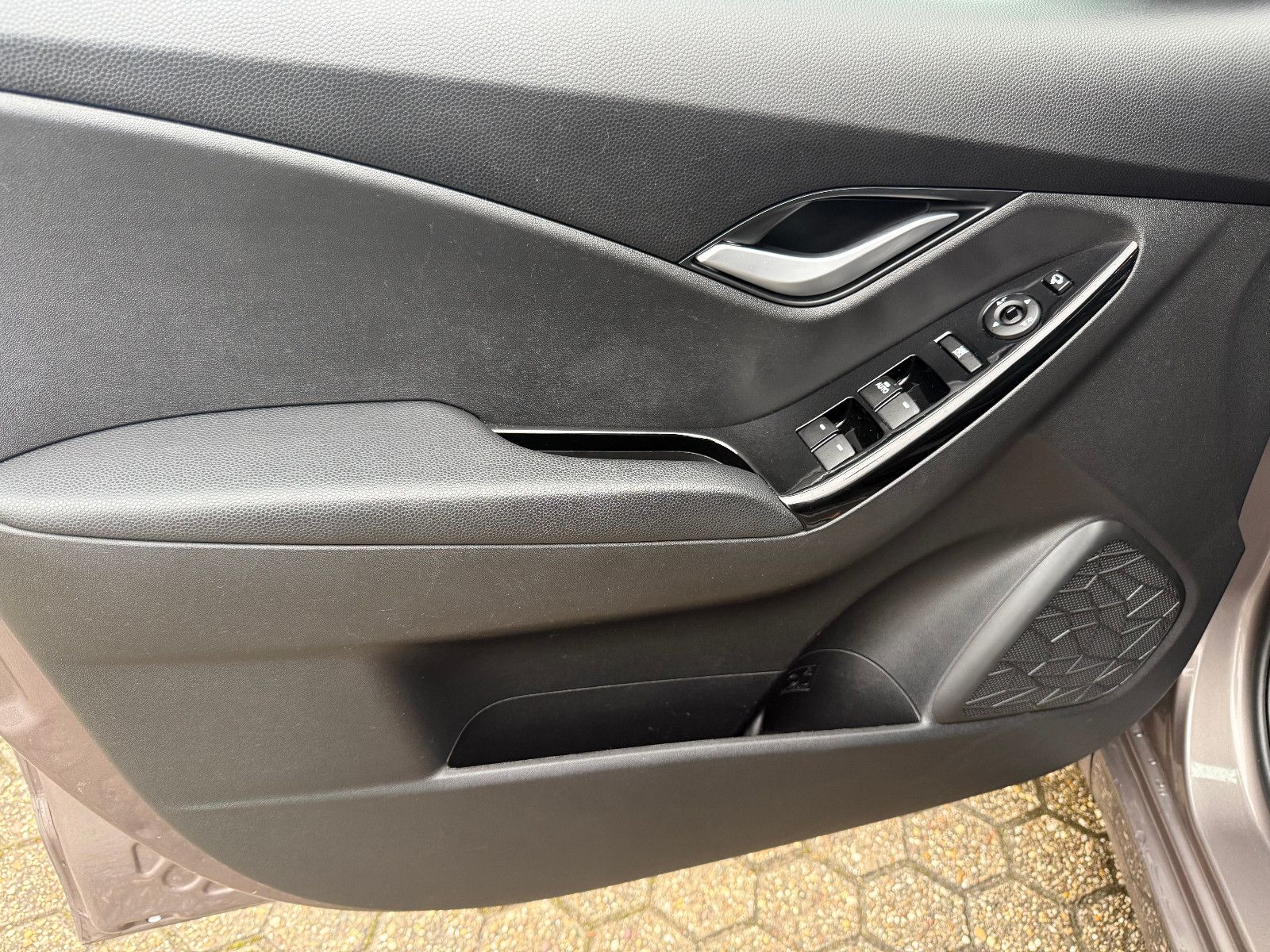 Fahrzeugabbildung Hyundai ix20 FIFA world Cup Edition