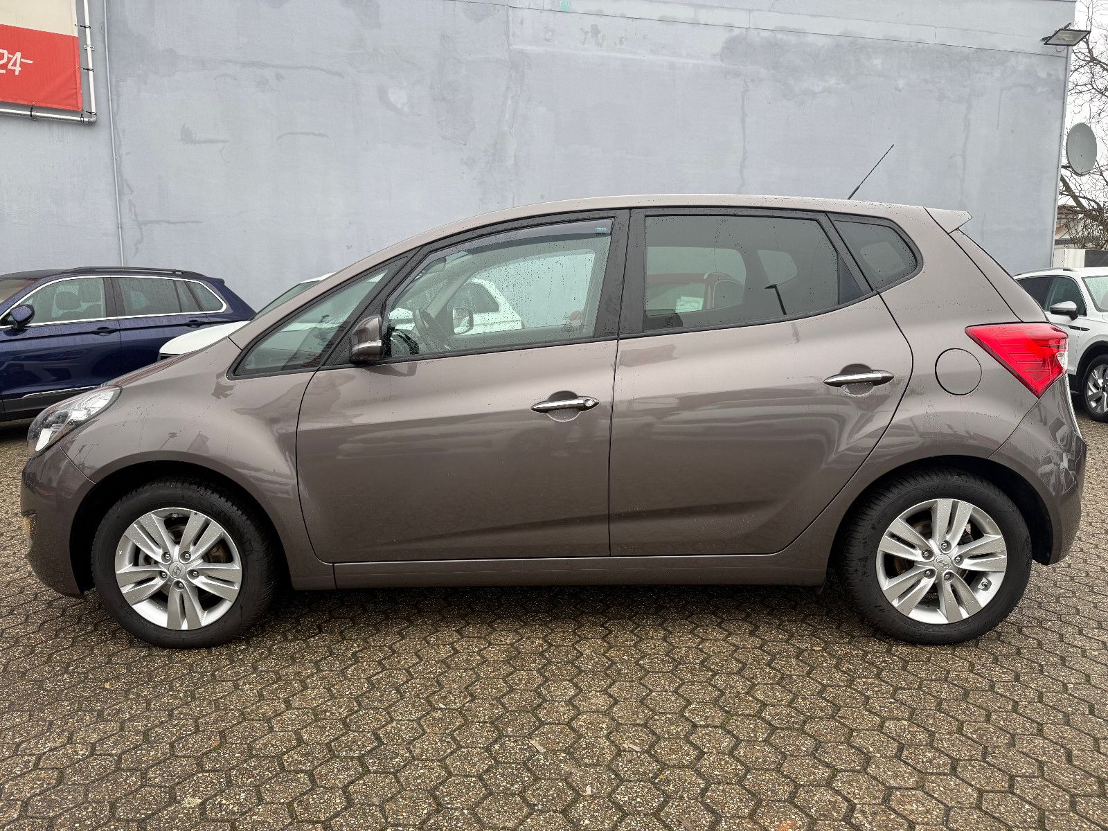 Fahrzeugabbildung Hyundai ix20 FIFA world Cup Edition