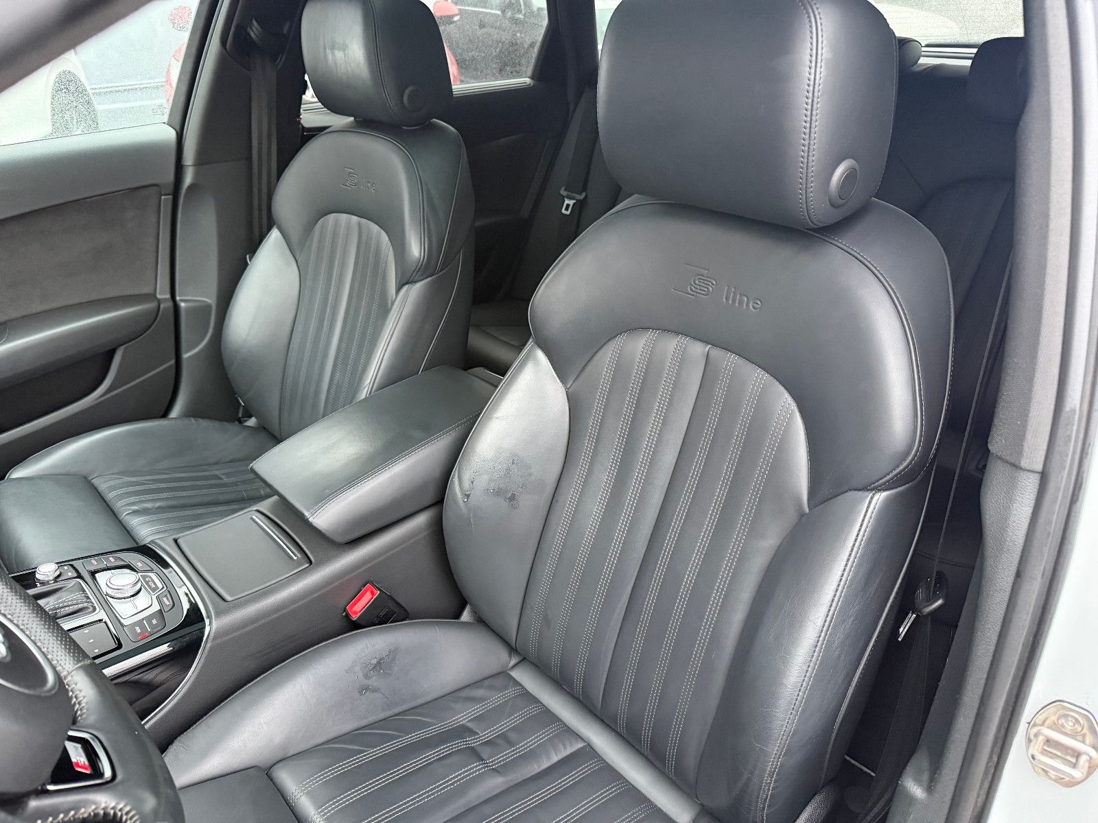 Fahrzeugabbildung Audi A6 Avant 2.0 TDI ultra*S-line*ACC*PANO*BOSE*