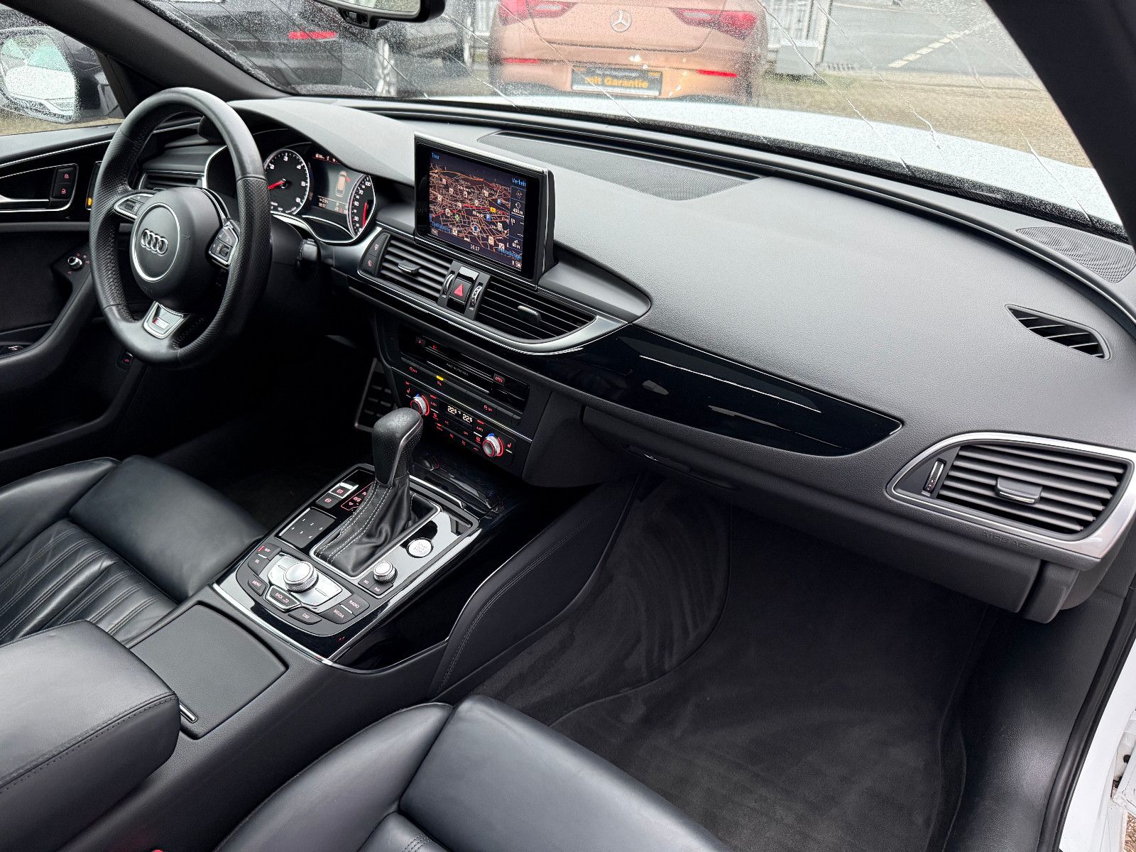 Fahrzeugabbildung Audi A6 Avant 2.0 TDI ultra*S-line*ACC*PANO*BOSE*