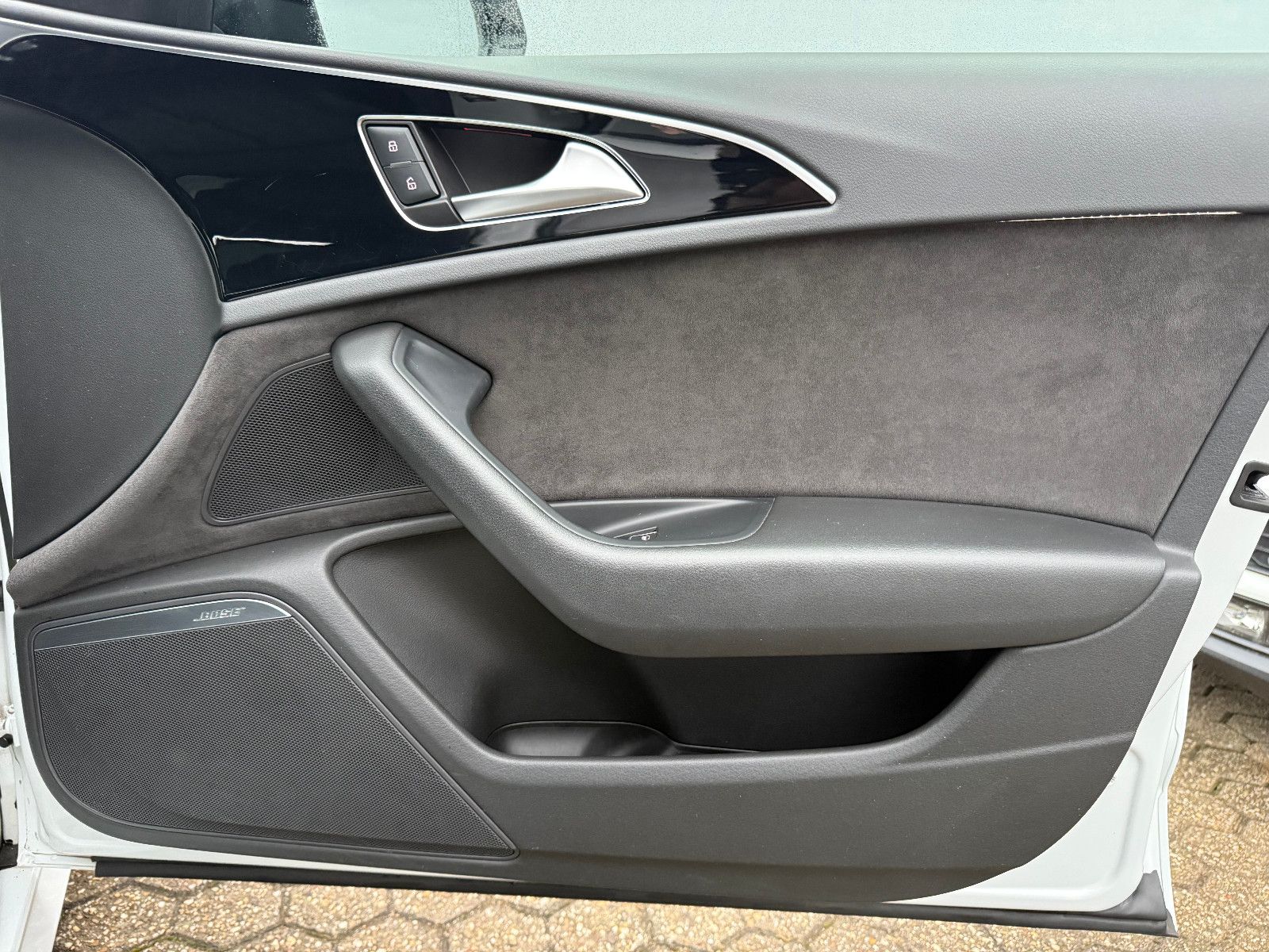 Fahrzeugabbildung Audi A6 Avant 2.0 TDI ultra*S-line*ACC*PANO*BOSE*