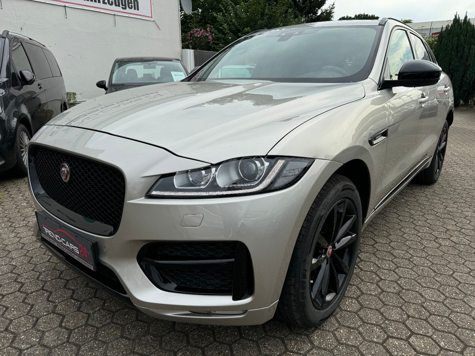 Jaguar F-Pace F-PACE R-Sport AWD MOTORSCHADEN
