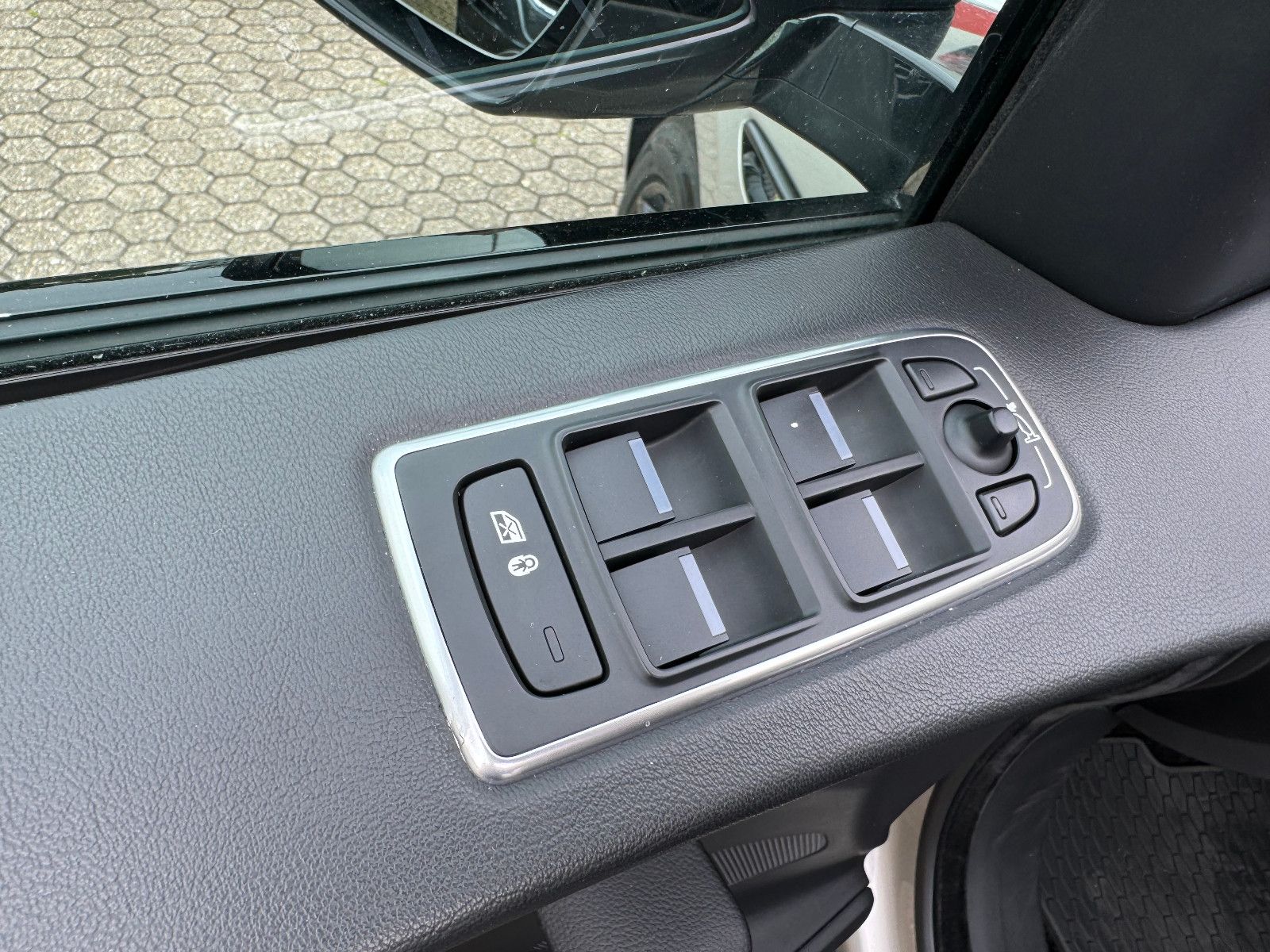 Fahrzeugabbildung Jaguar F-Pace F-PACE R-Sport AWD MOTORSCHADEN