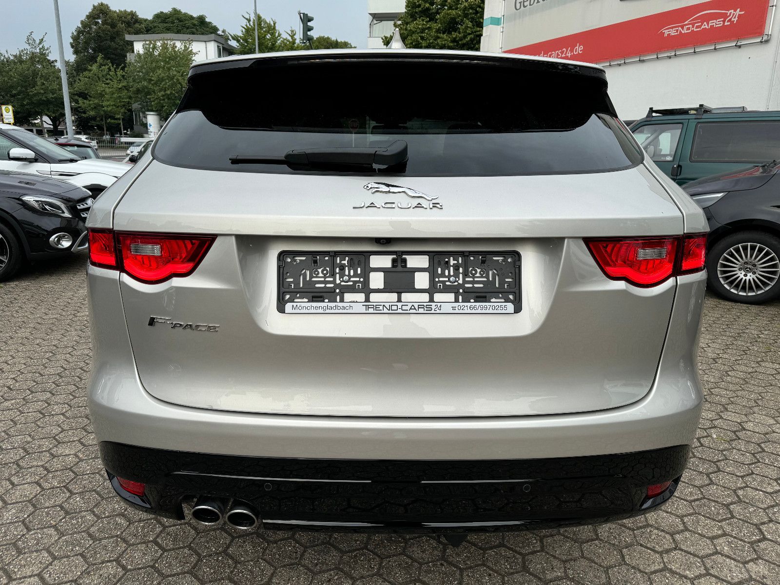 Fahrzeugabbildung Jaguar F-Pace F-PACE R-Sport AWD MOTORSCHADEN