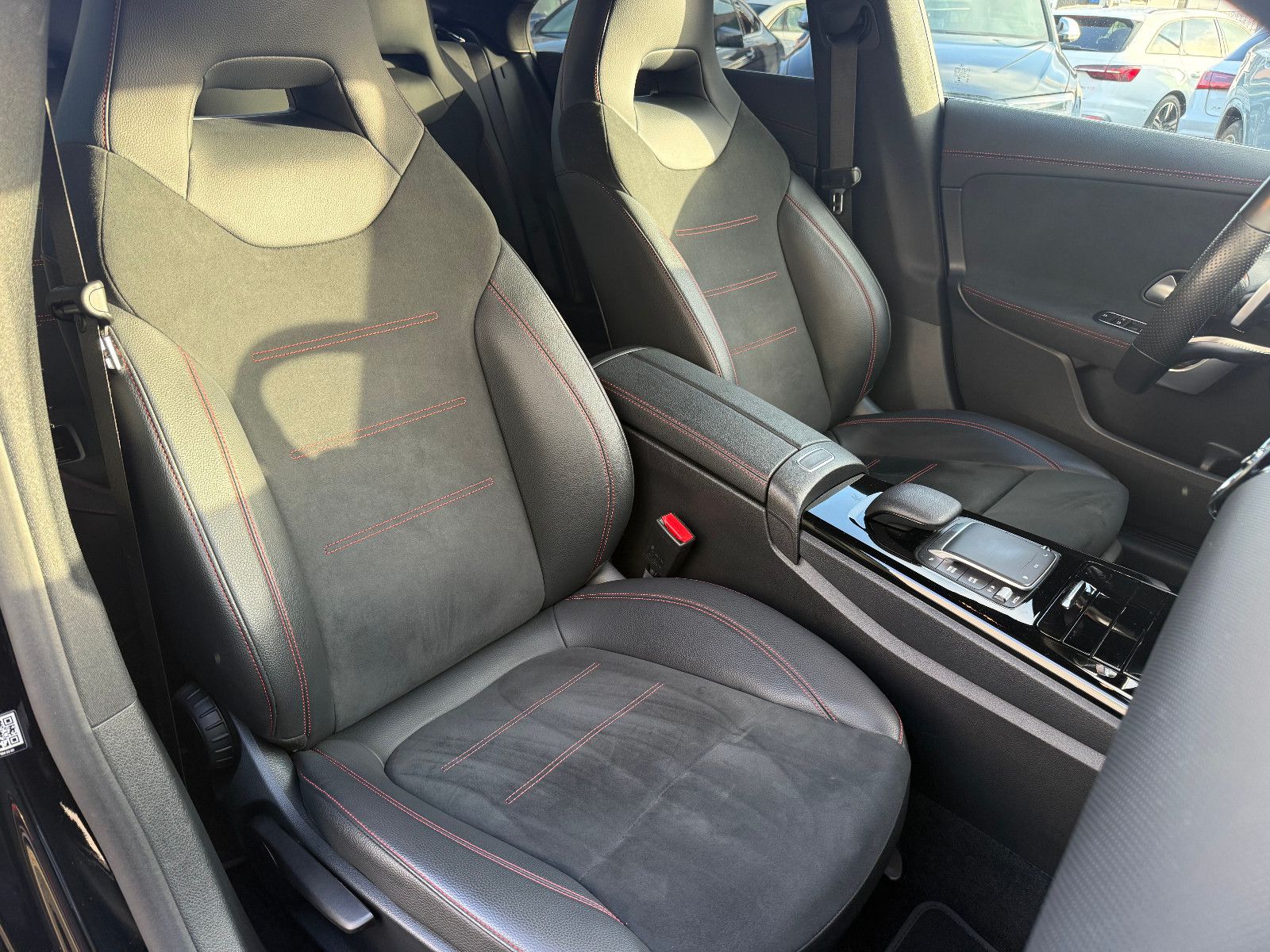 Fahrzeugabbildung Mercedes-Benz CLA 200*AMG*Tempomat*Apple Carplay*