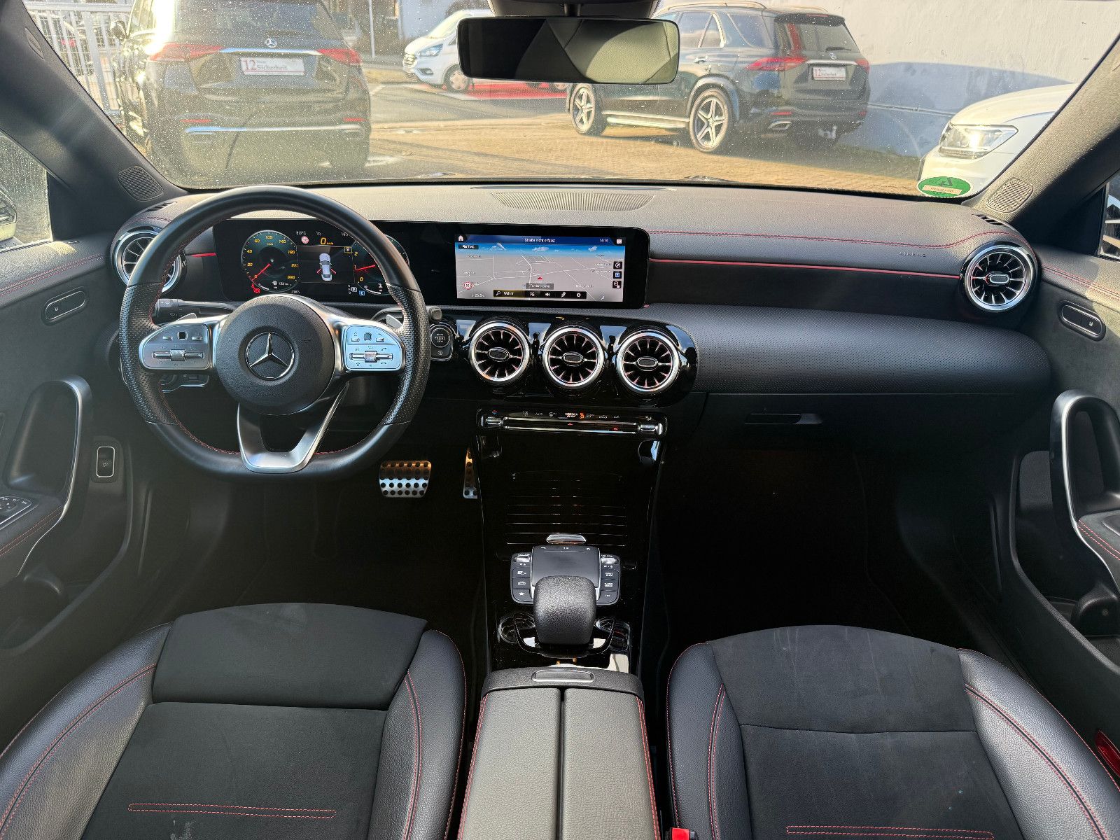 Fahrzeugabbildung Mercedes-Benz CLA 200*AMG*Tempomat*Apple Carplay*